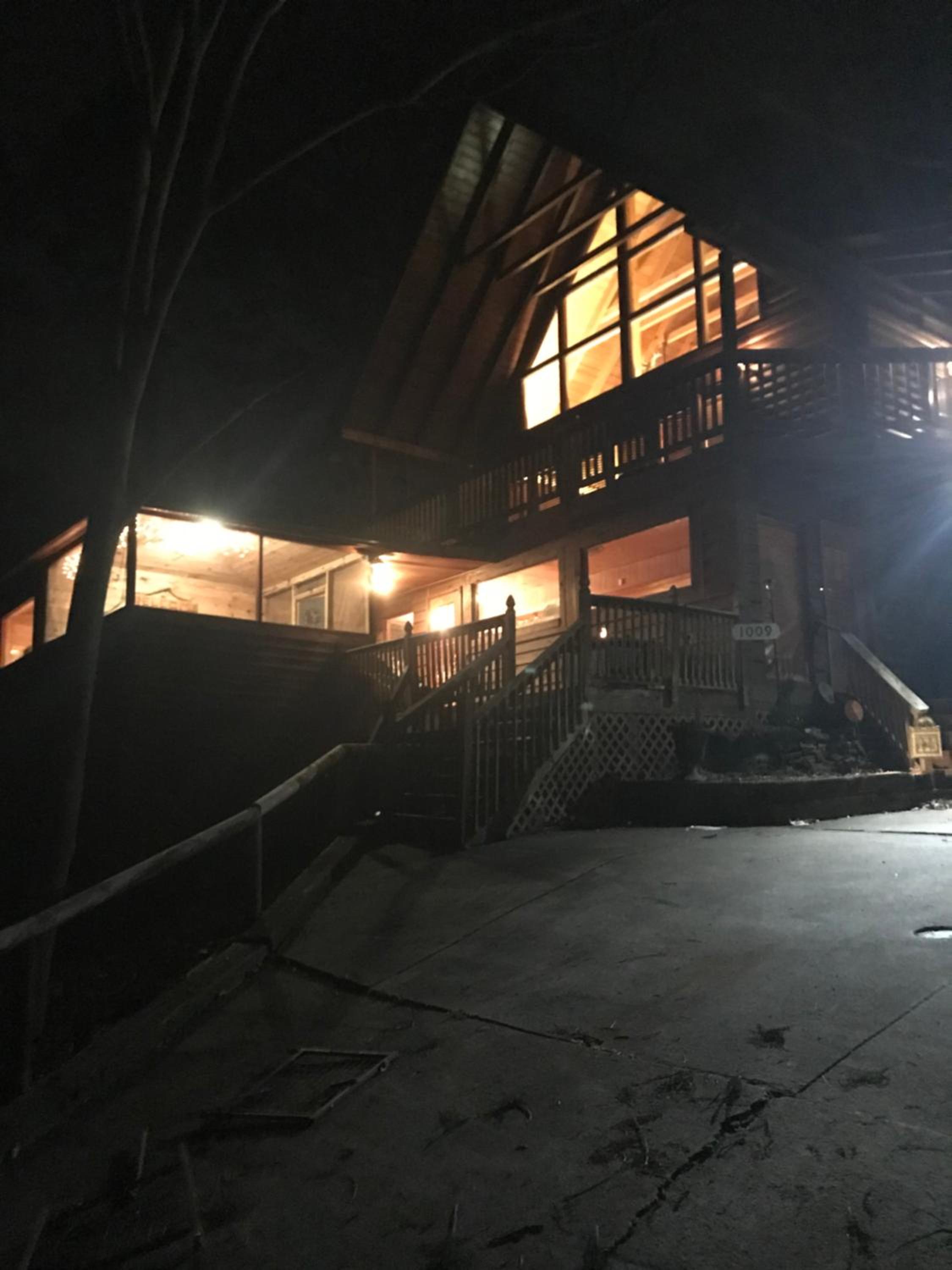 Bears Lair cabin Chalet view 2