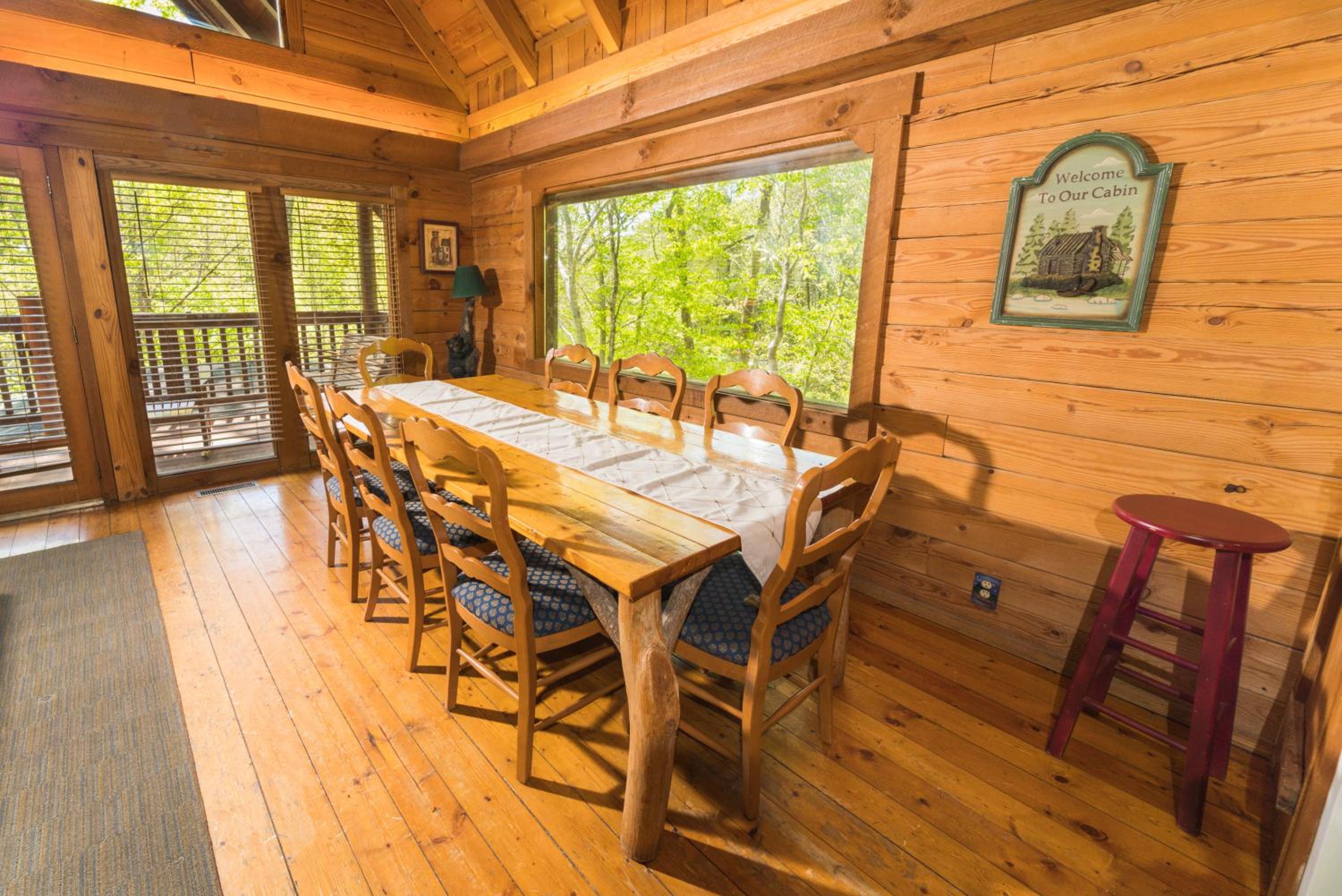 Bears Lair cabin Chalet view 4