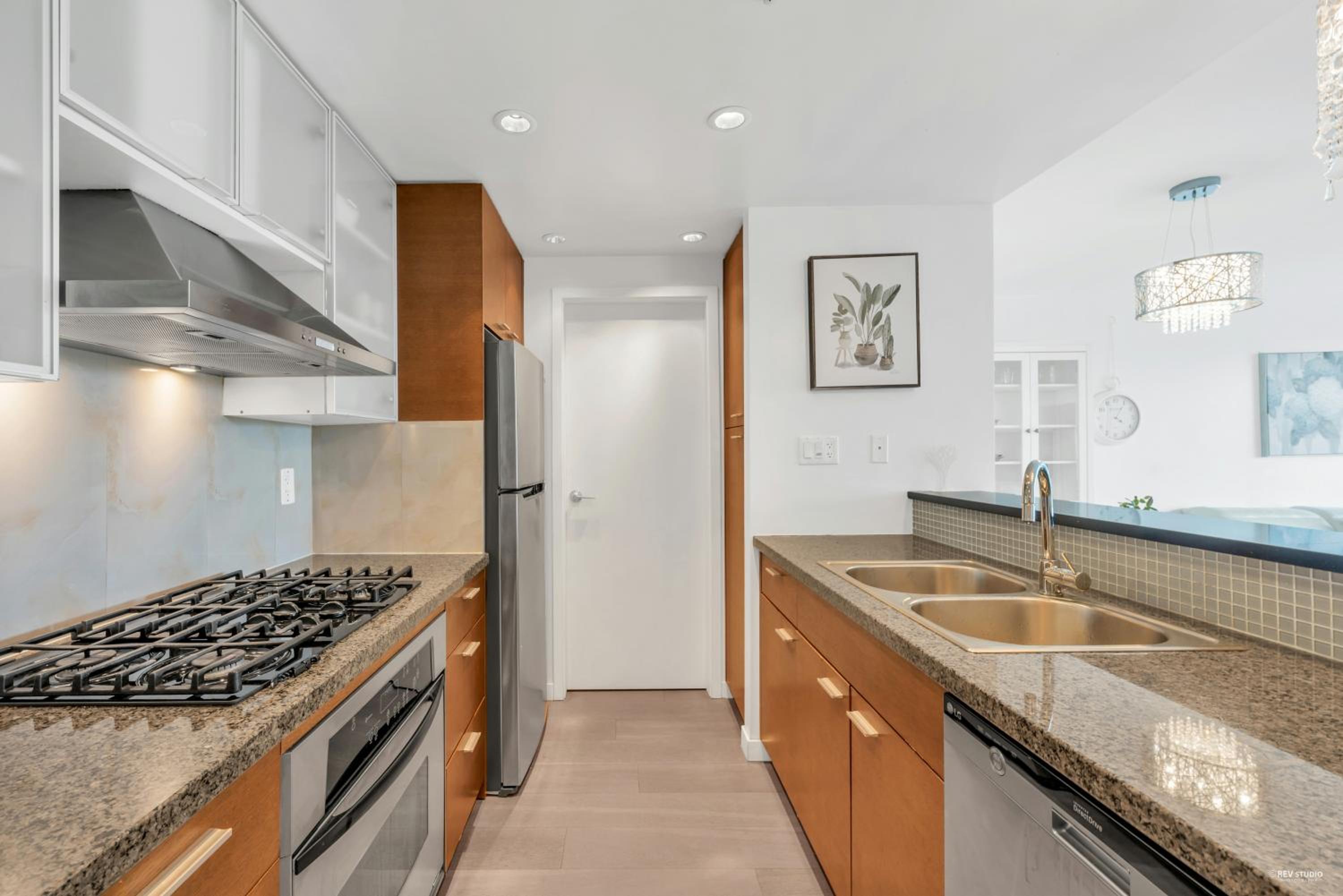 Best Location Downtown Chic Suites