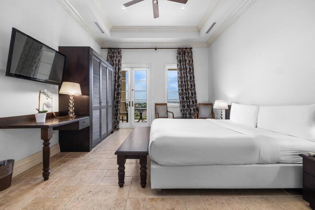 Coming Soon 3BR Penthouse View at Annabui 6 by Bocobay