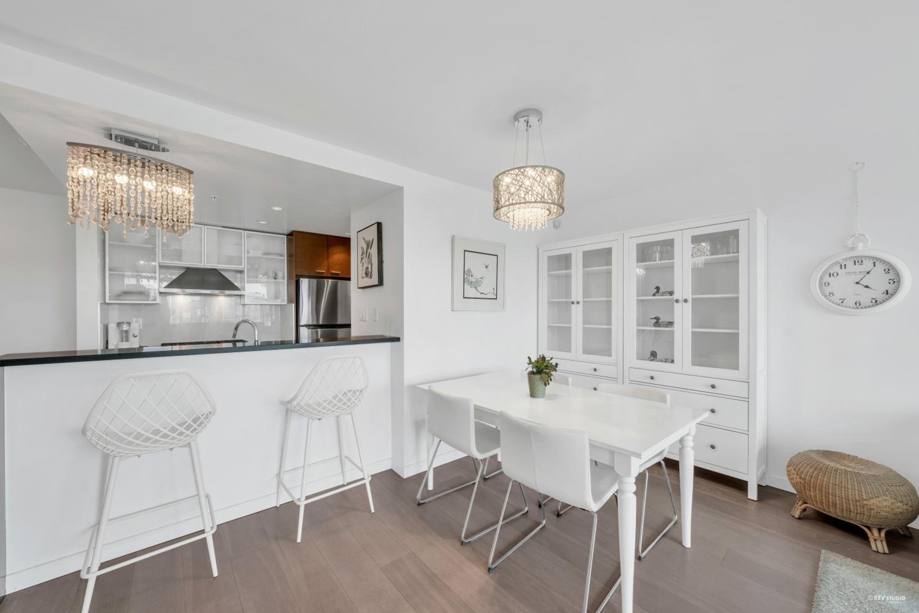 Best Location Downtown Chic Suites