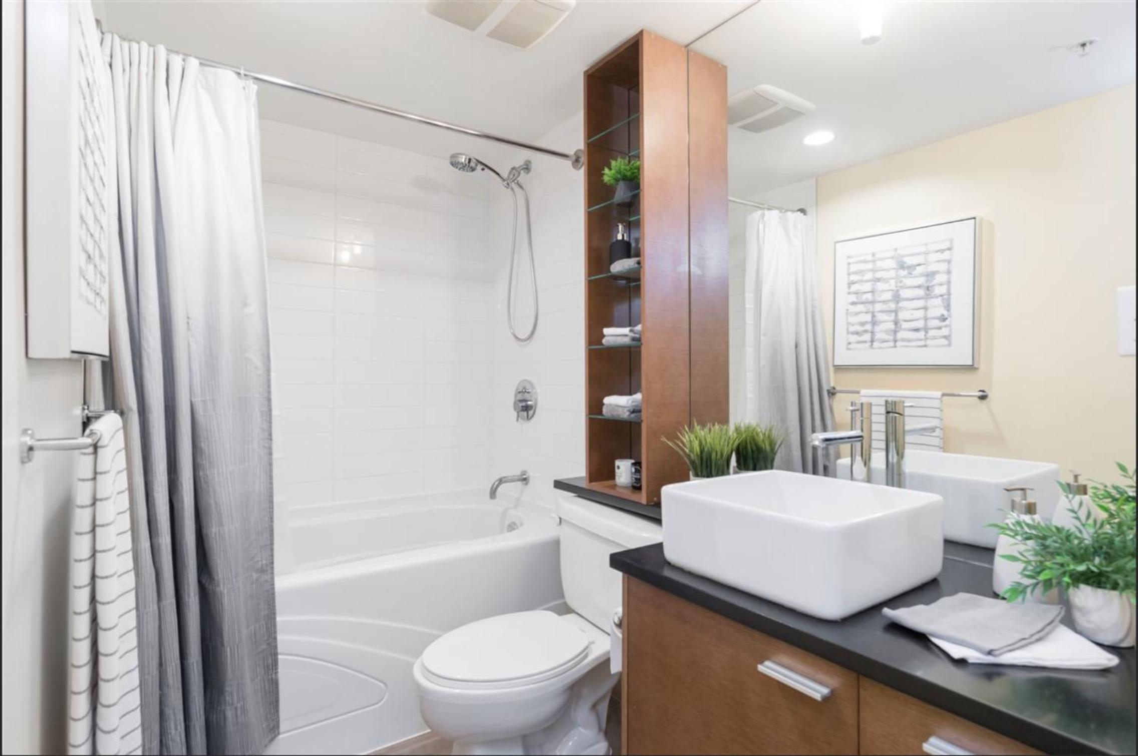 Best Location Downtown Chic Suites