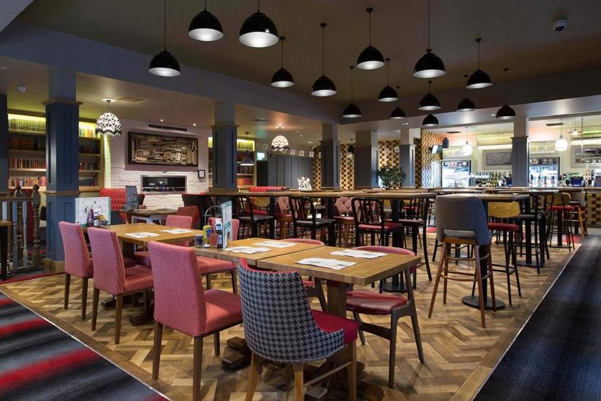 restaurant