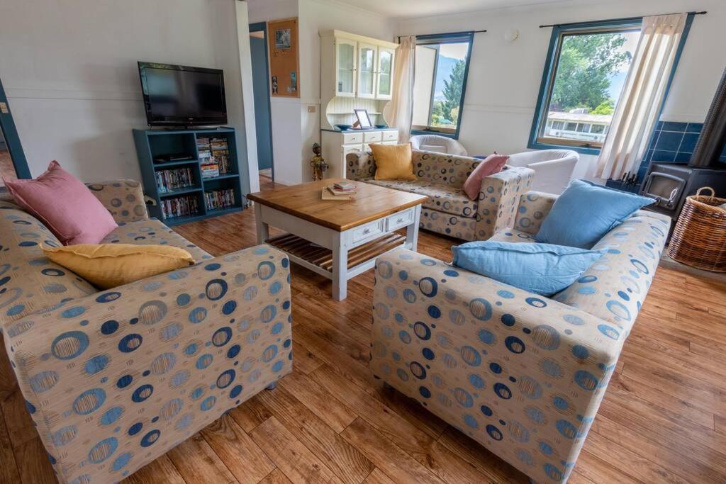 Alpzview Guesthouse
