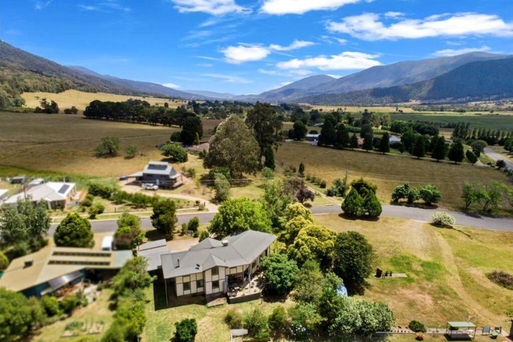 Alpzview Guesthouse