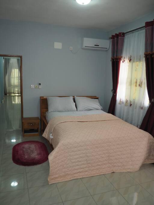 Lovely 2 -Bedroom , 2-bathroom furnished apart