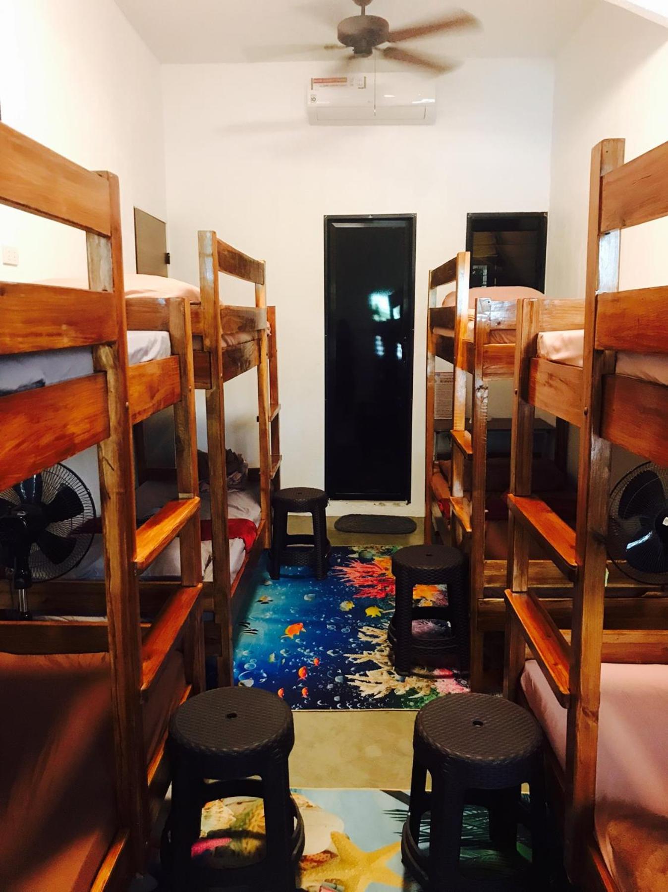 Ezkinita Room Rental - Near the Airport, City Center of Puerto Princesa Palawan view 3