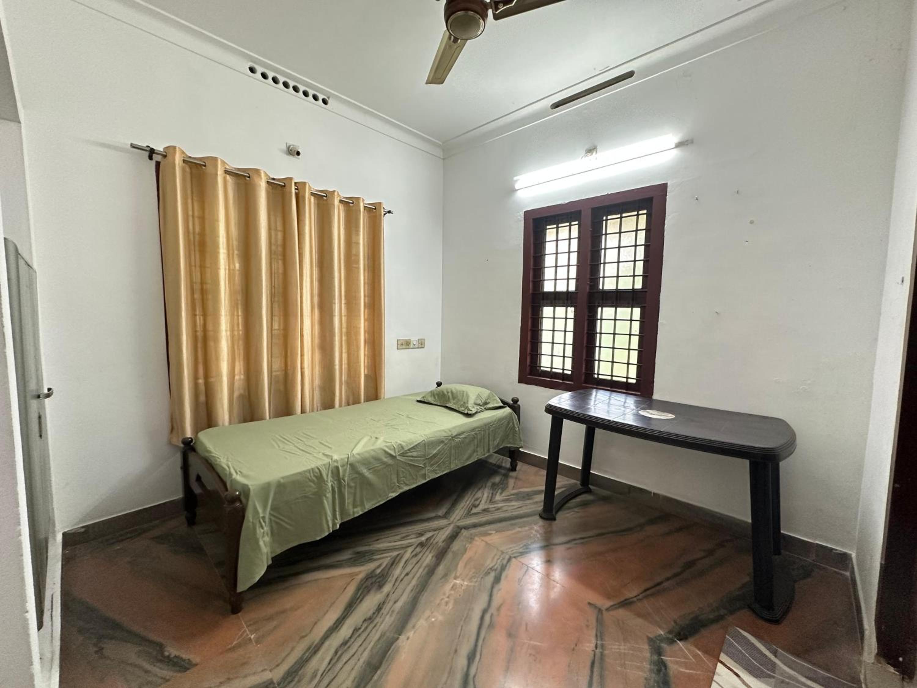 SGS Inns Thrissur view 4