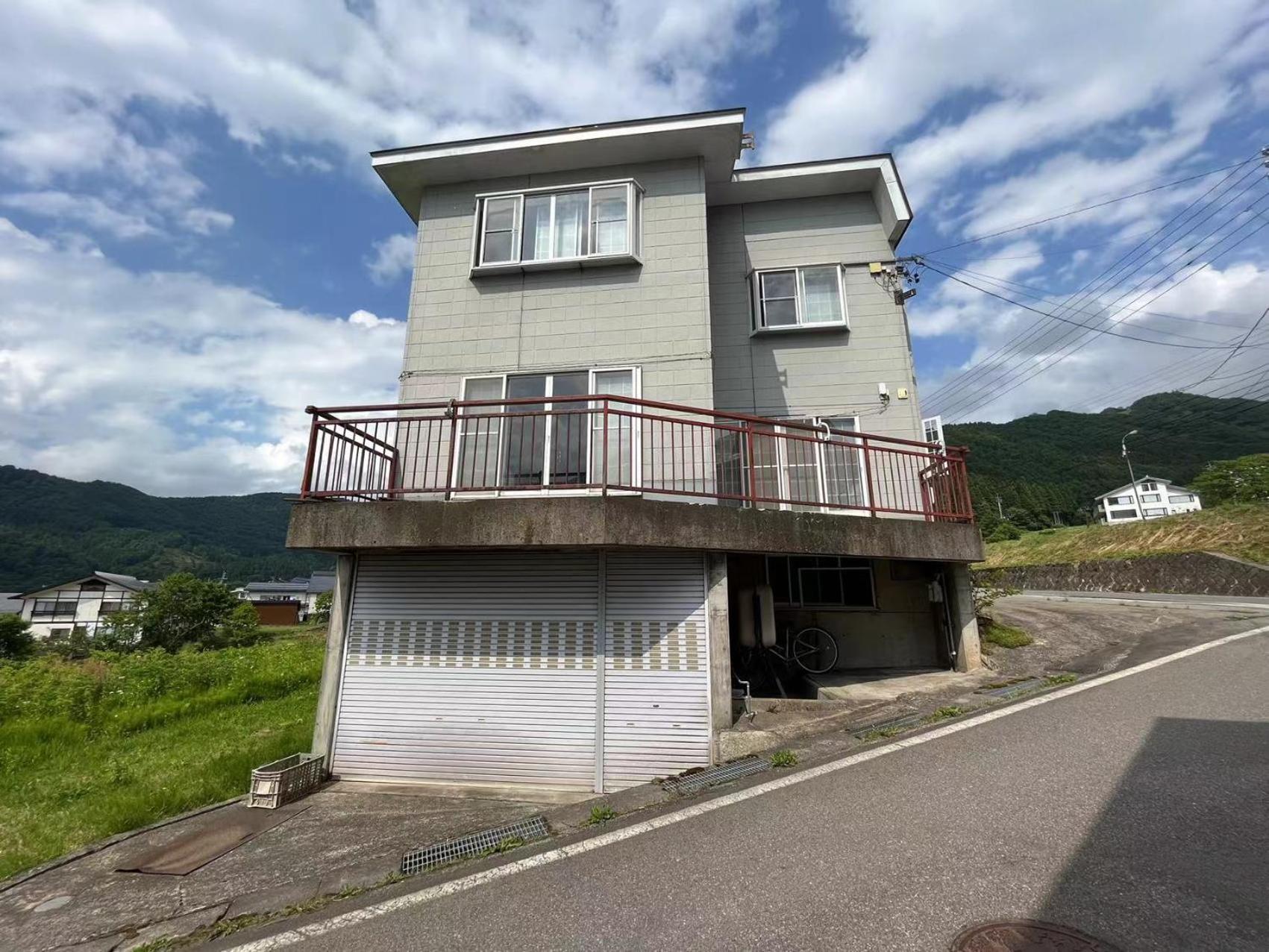 Snowfox Nozawa view 3
