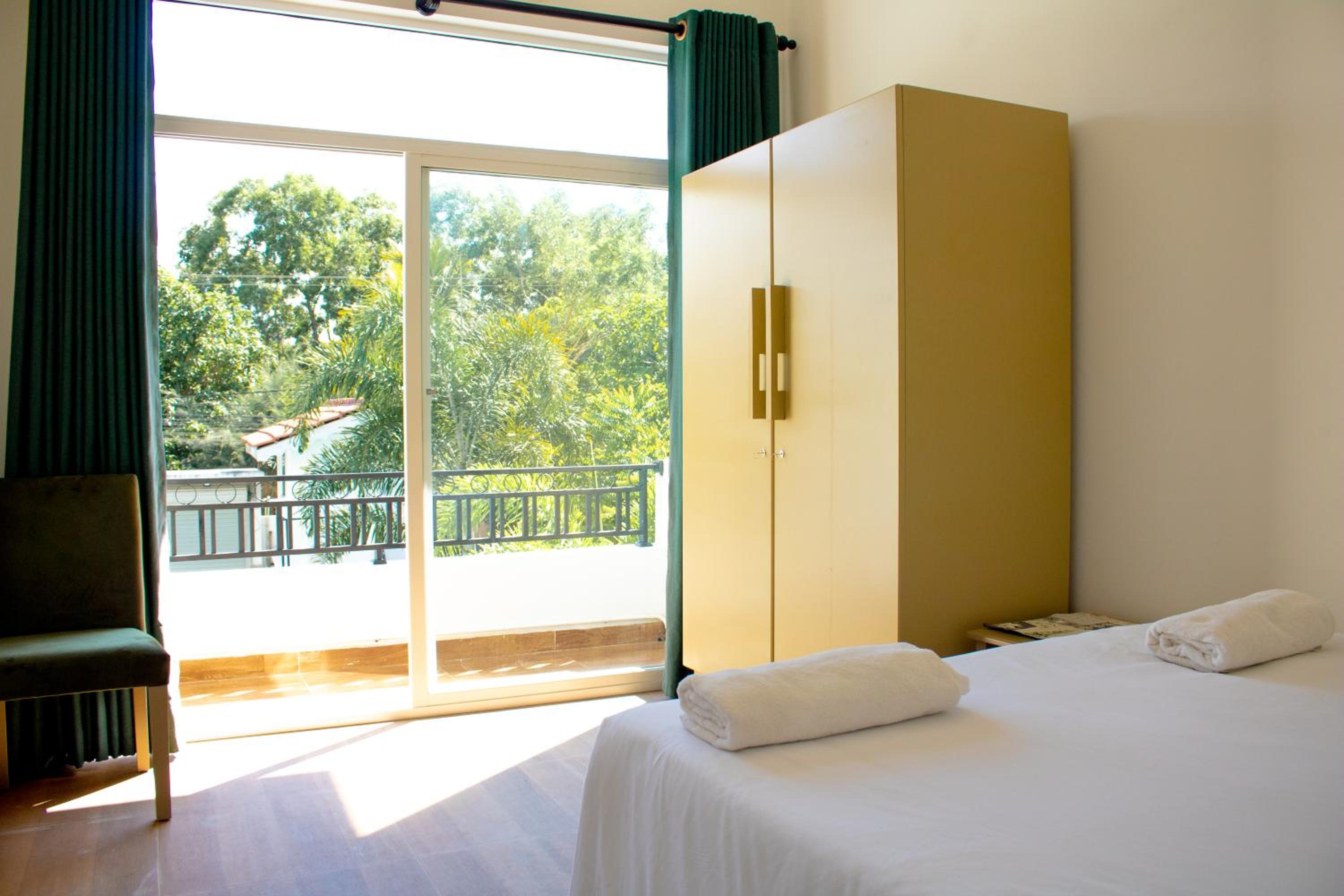 Seaside luxury apartments view 5