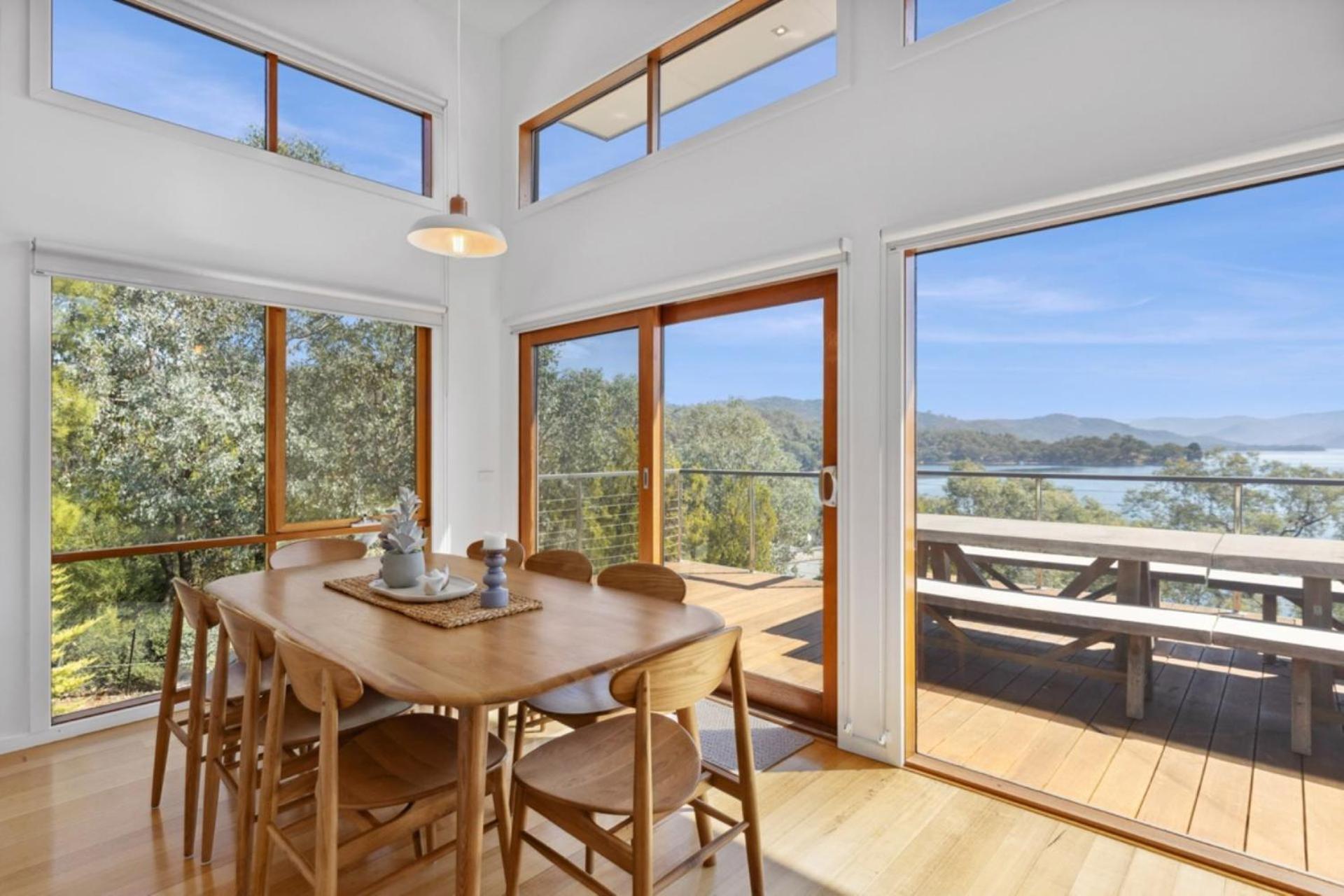 The Point Lakehouse Taylor Bay
