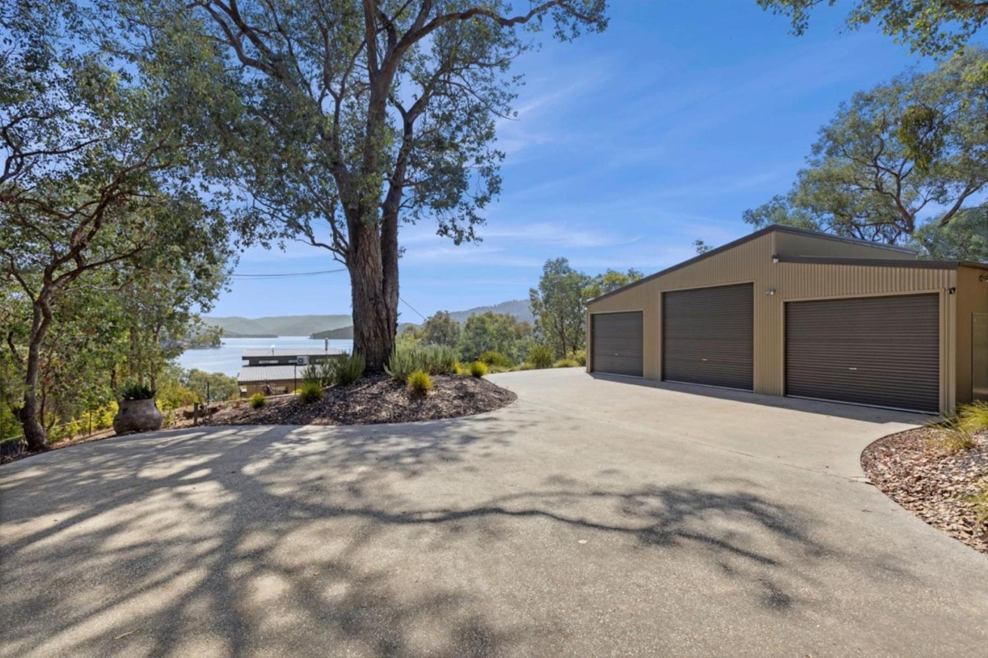 The Point Lakehouse Taylor Bay