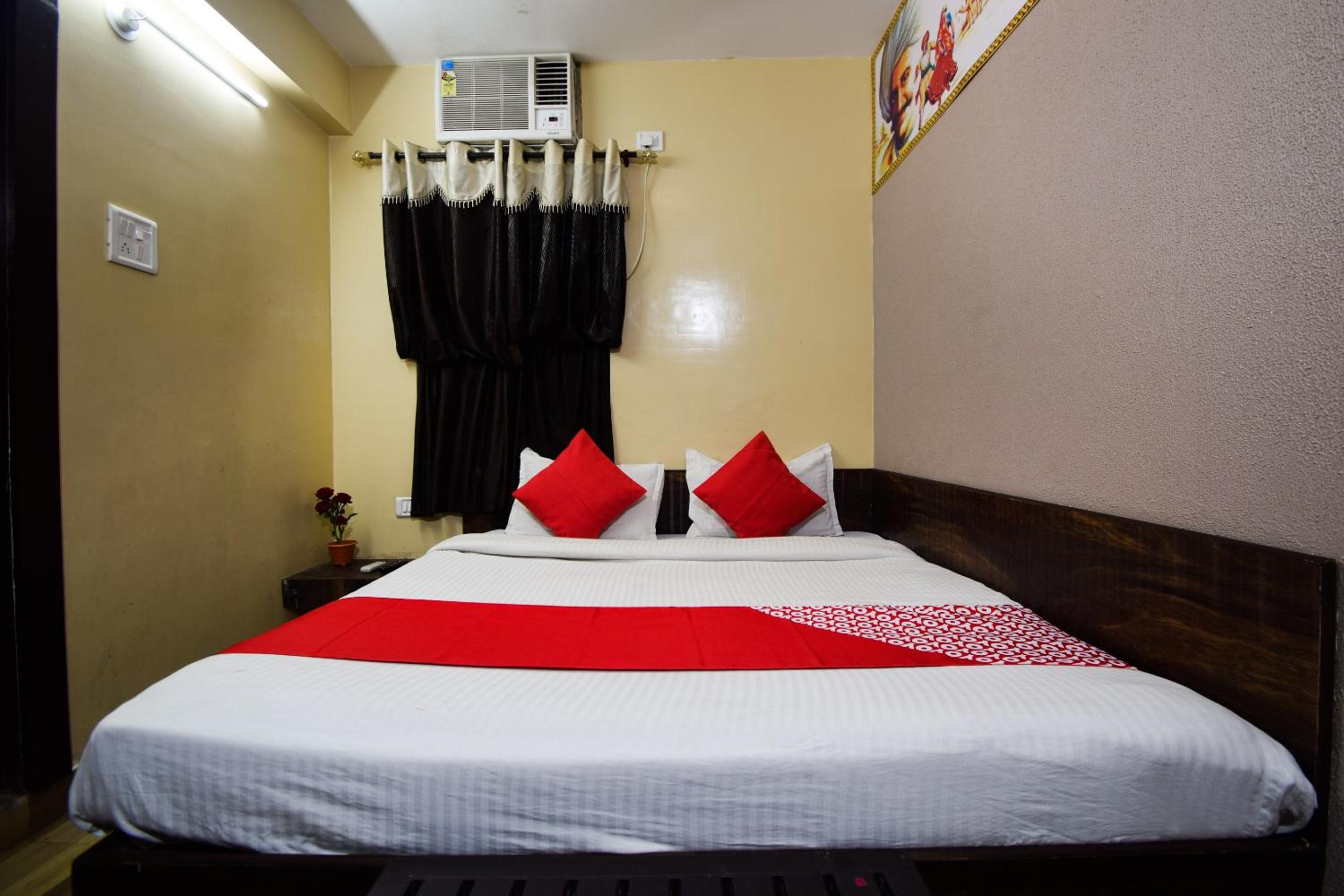 Hotel O Vaishnavi