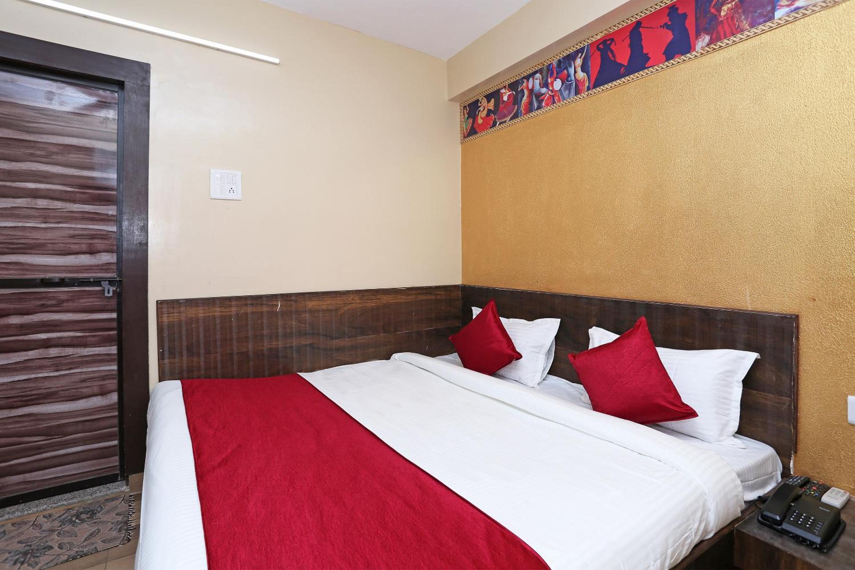 Hotel O Vaishnavi
