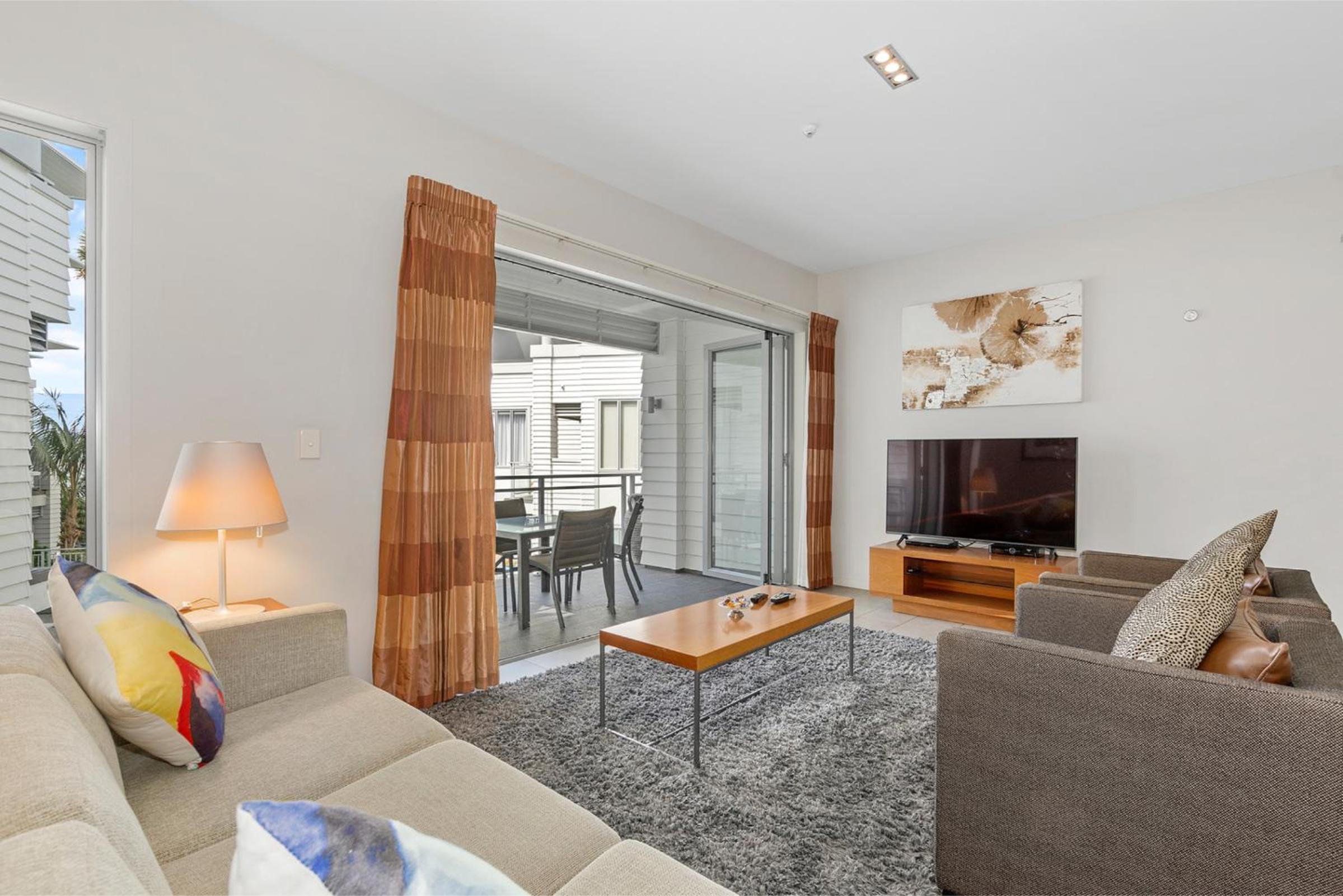 The Waterfront - Paihia Holiday Apartment view 3