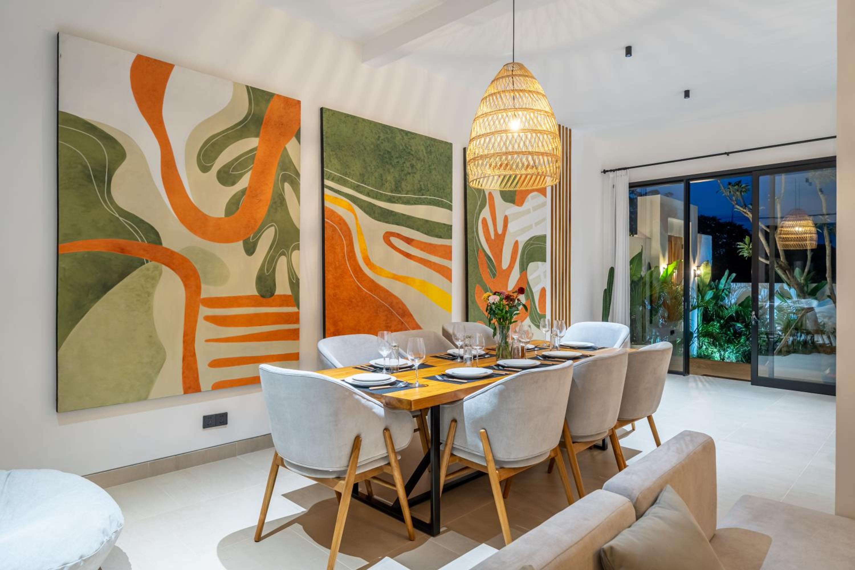 dining