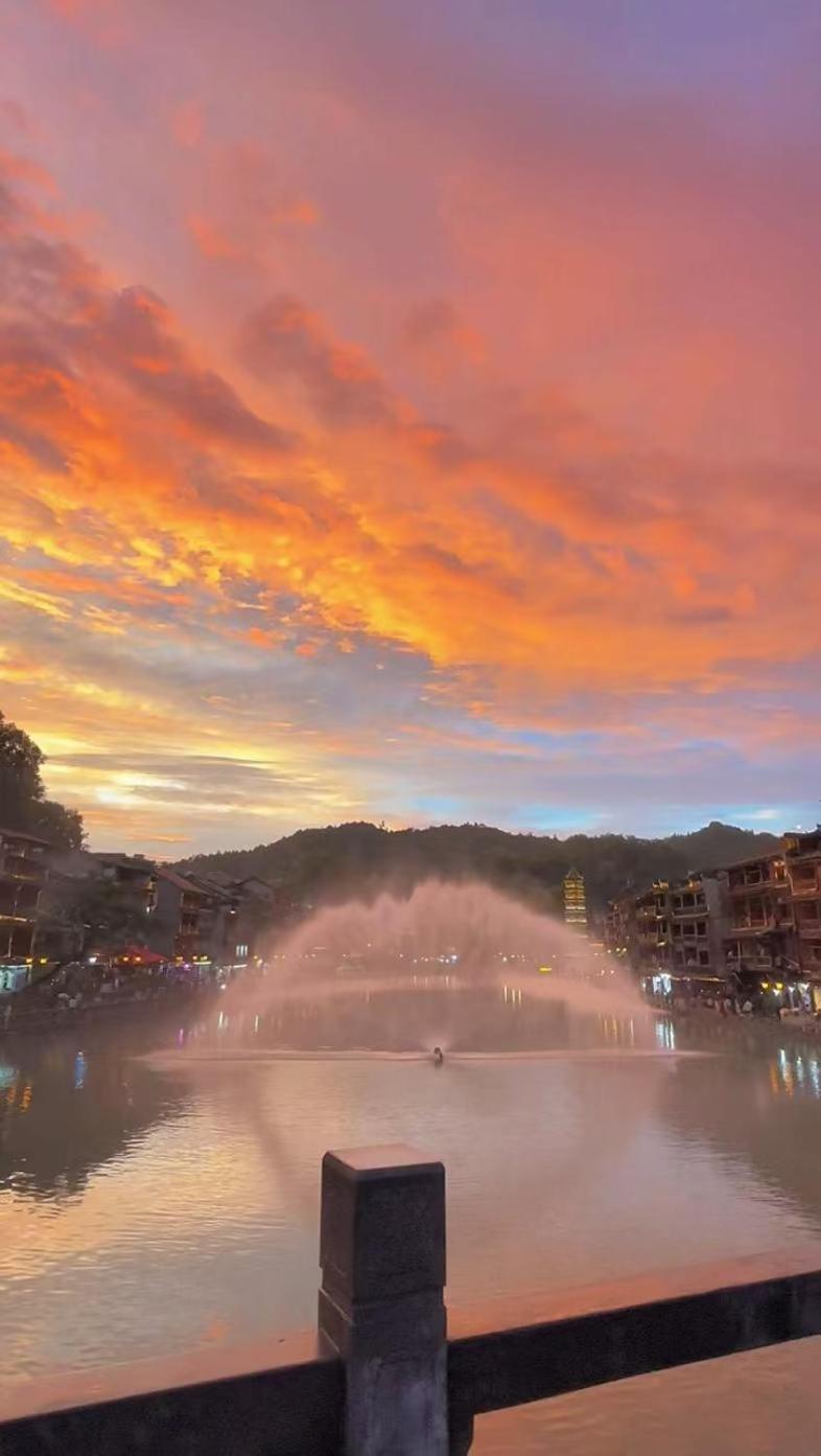 Phoenix Fuyuan Villa Riverside Hotel