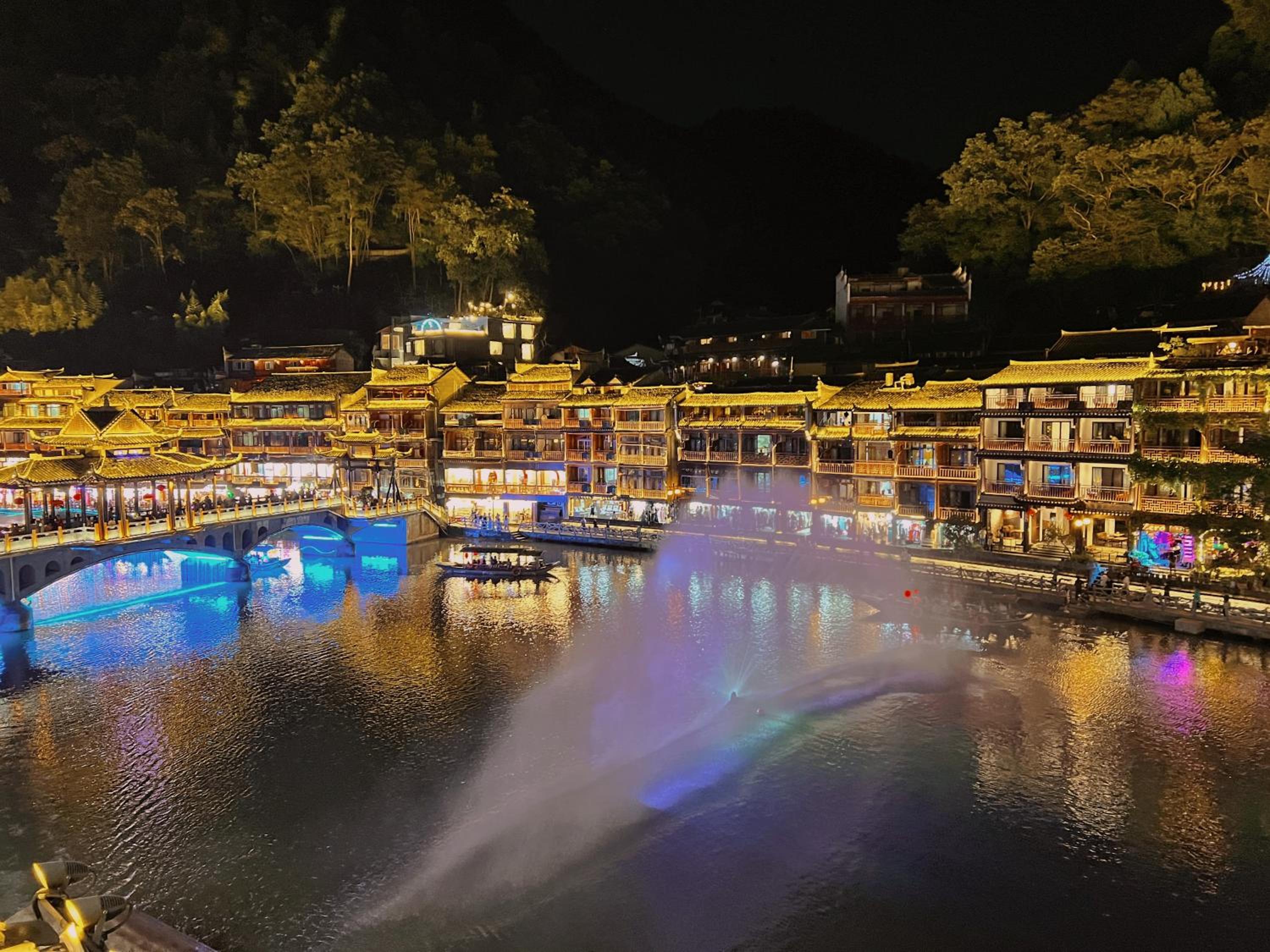 Phoenix Fuyuan Villa Riverside Hotel