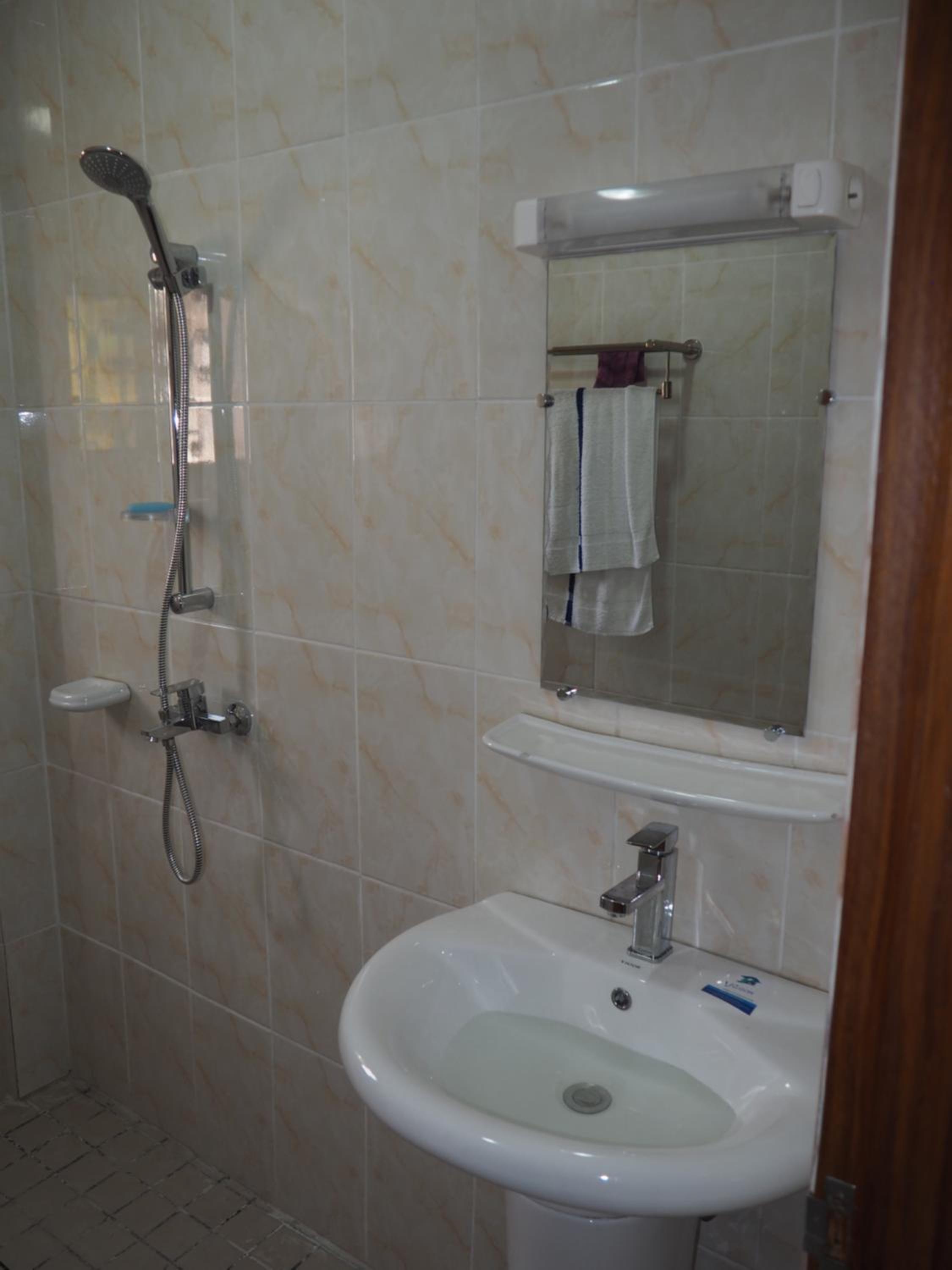 Lovely 2 -Bedroom , 2-bathroom furnished apart