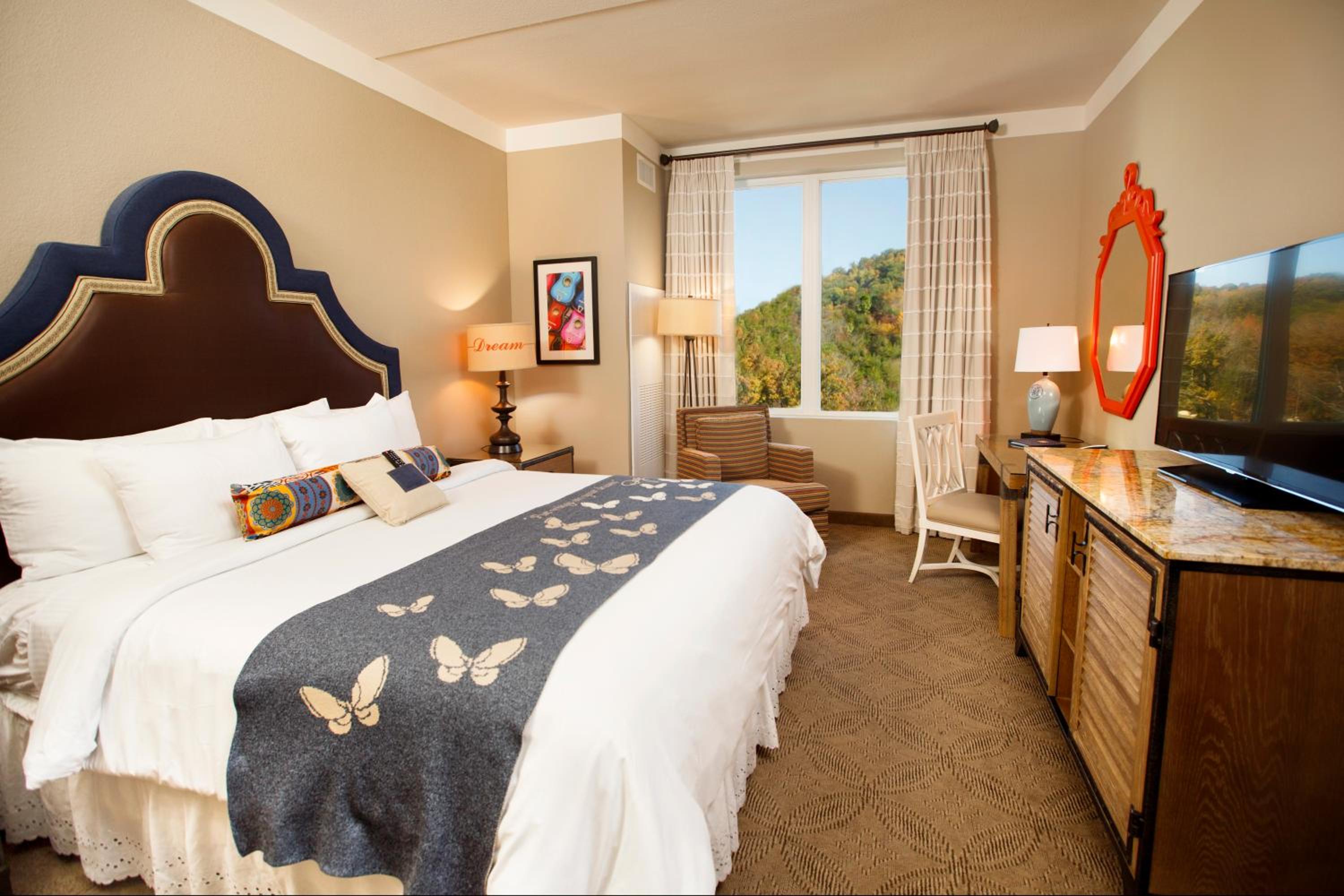 Dollywood's DreamMore Resort and Spa