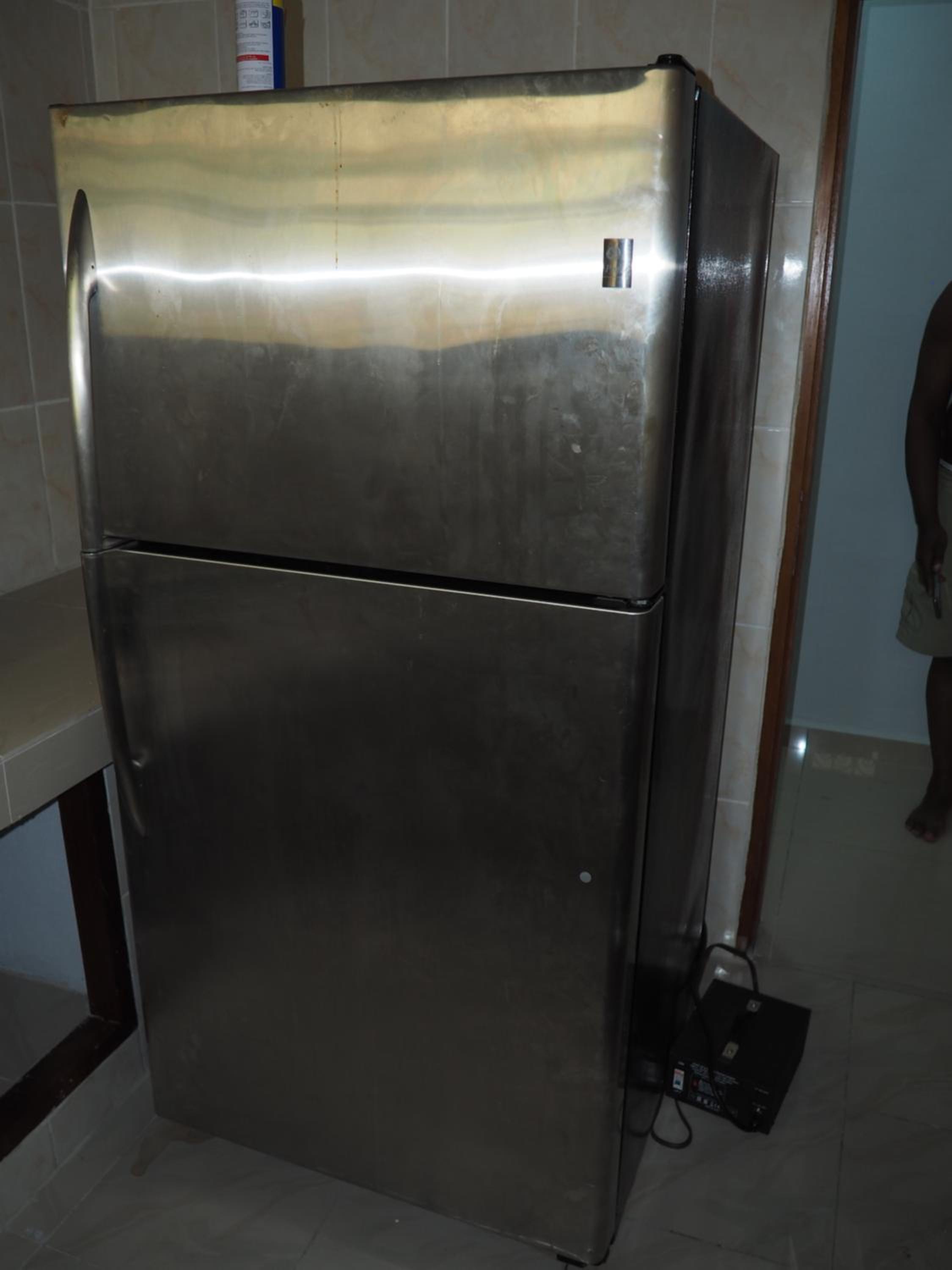 Lovely 2 -Bedroom , 2-bathroom furnished apart