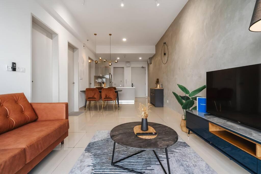 Trion KL Modern Netflix 2Bedroom 6pax