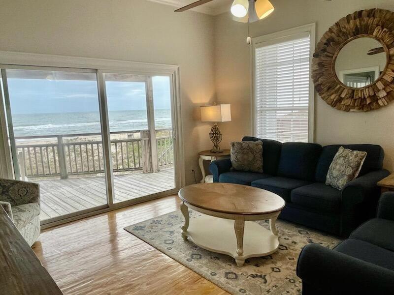 Sunflower Mama-Beachfront-pet friendly