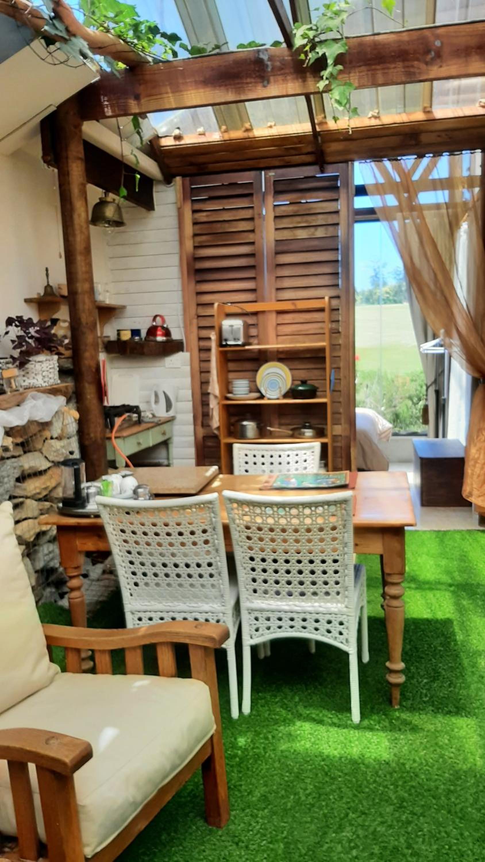 Green room