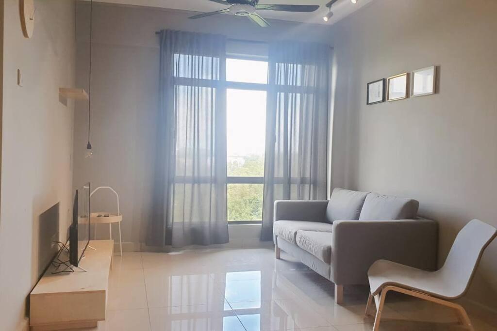 A Muji Home 3 Bedrooms 6 pax, IKEA, Austin, Eco Pld, Adda