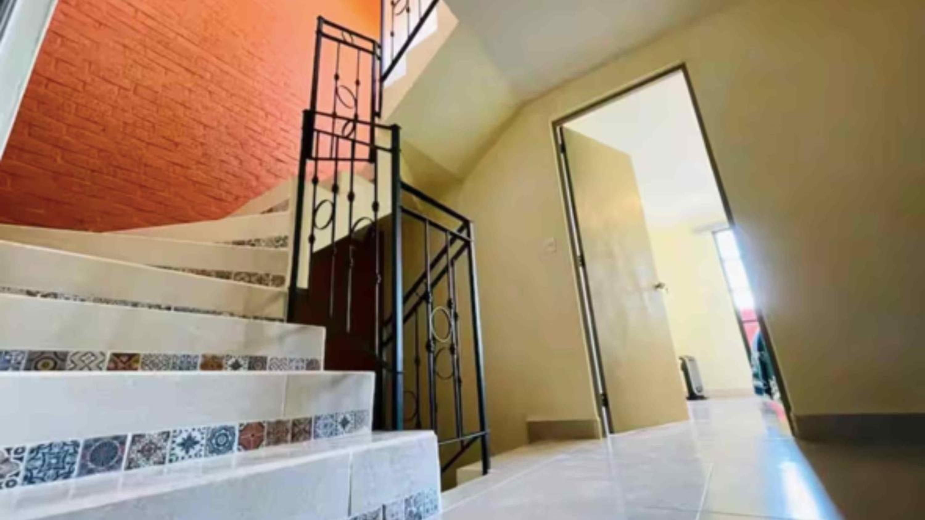 Casa en San Miguel de Allende con Padel, Asador, Terraza y Vista Espectacular a 10 minutos del centro view 2