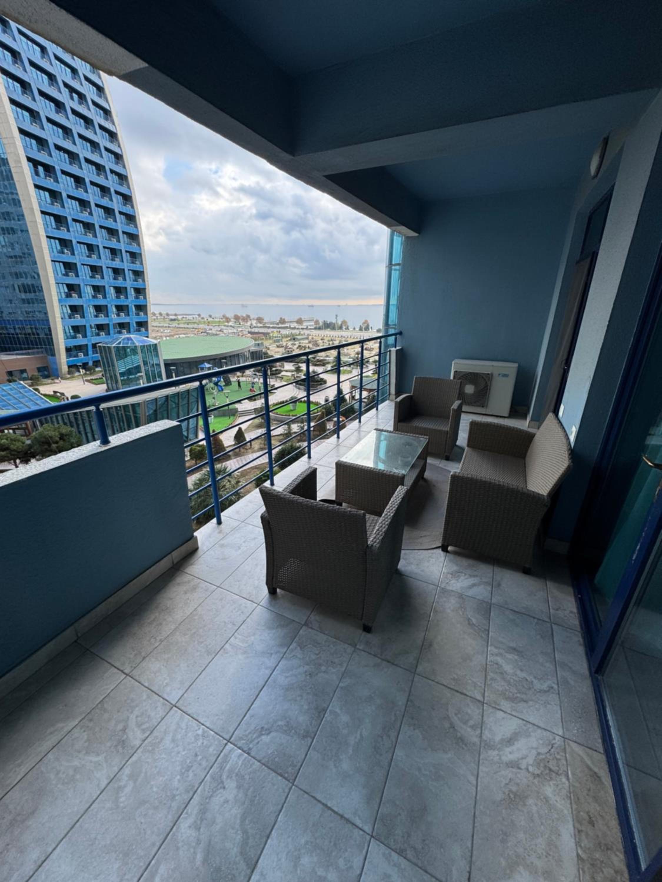 Cozy Apartment Sea View