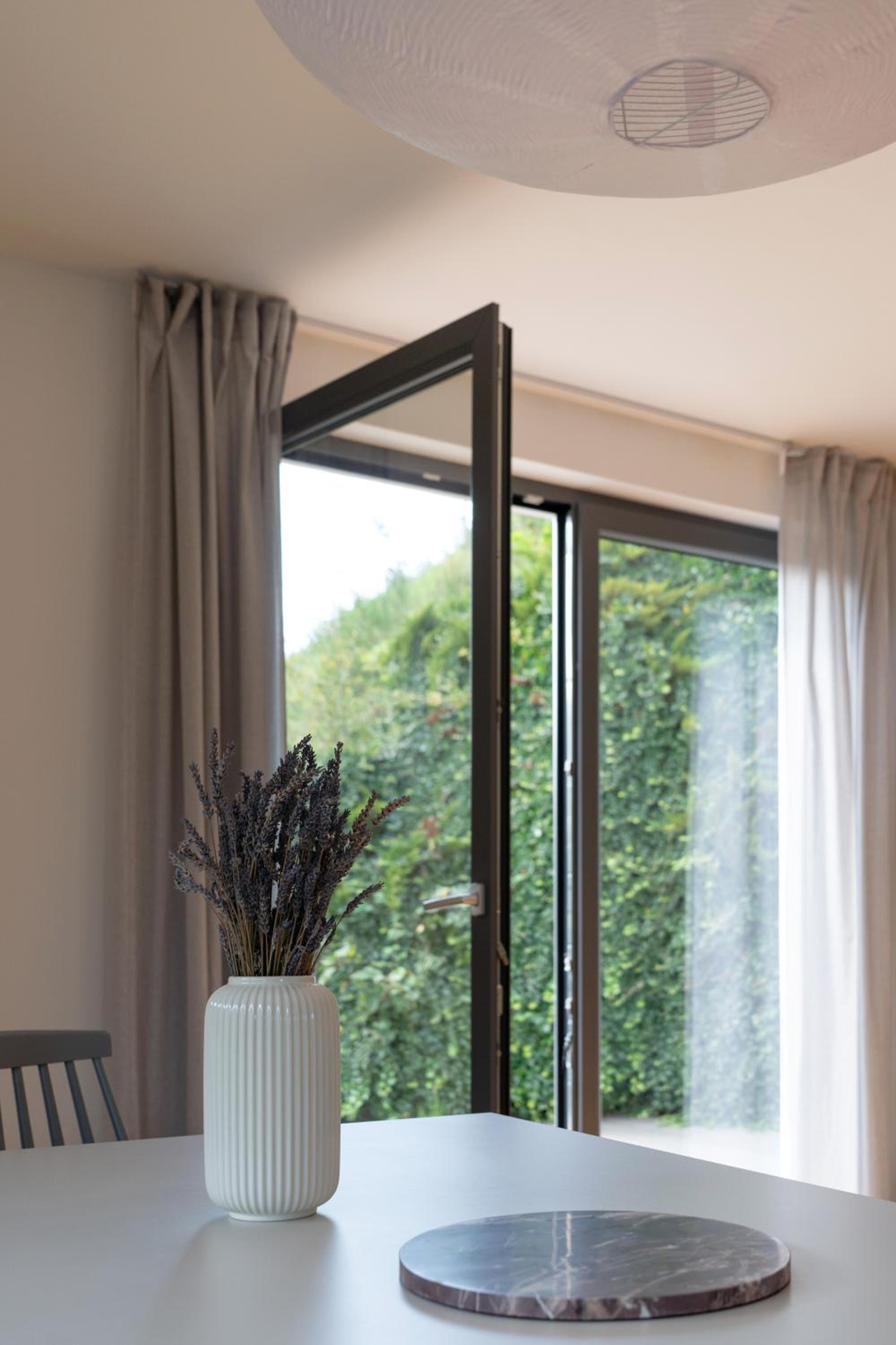 House with a View - Modernes Ferienhaus in der Eifel