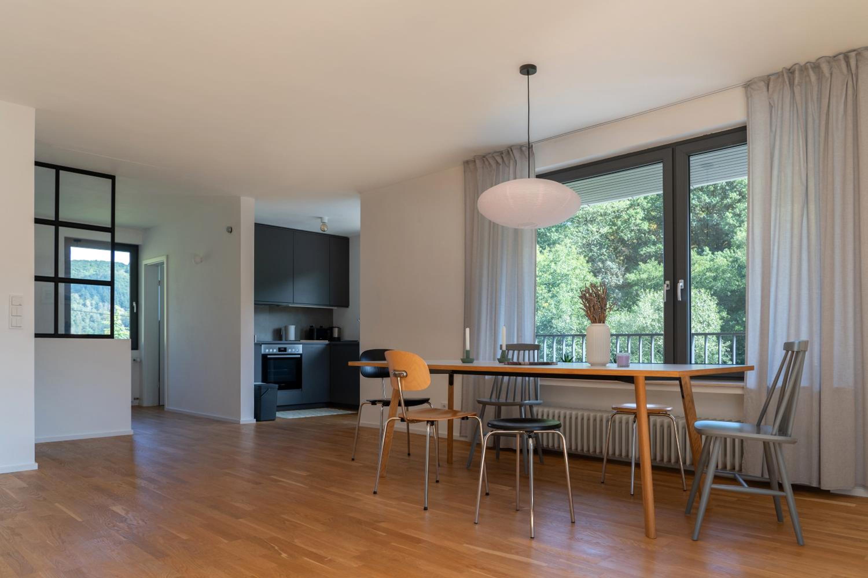 House with a View - Modernes Ferienhaus in der Eifel