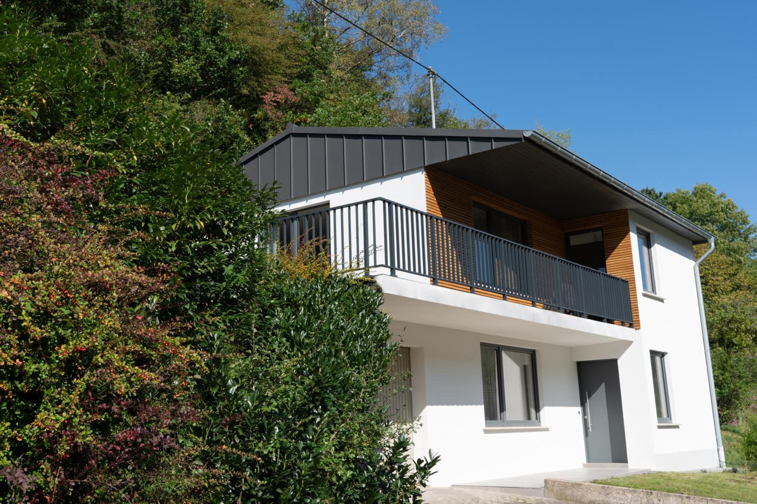 House with a View - Modernes Ferienhaus in der Eifel