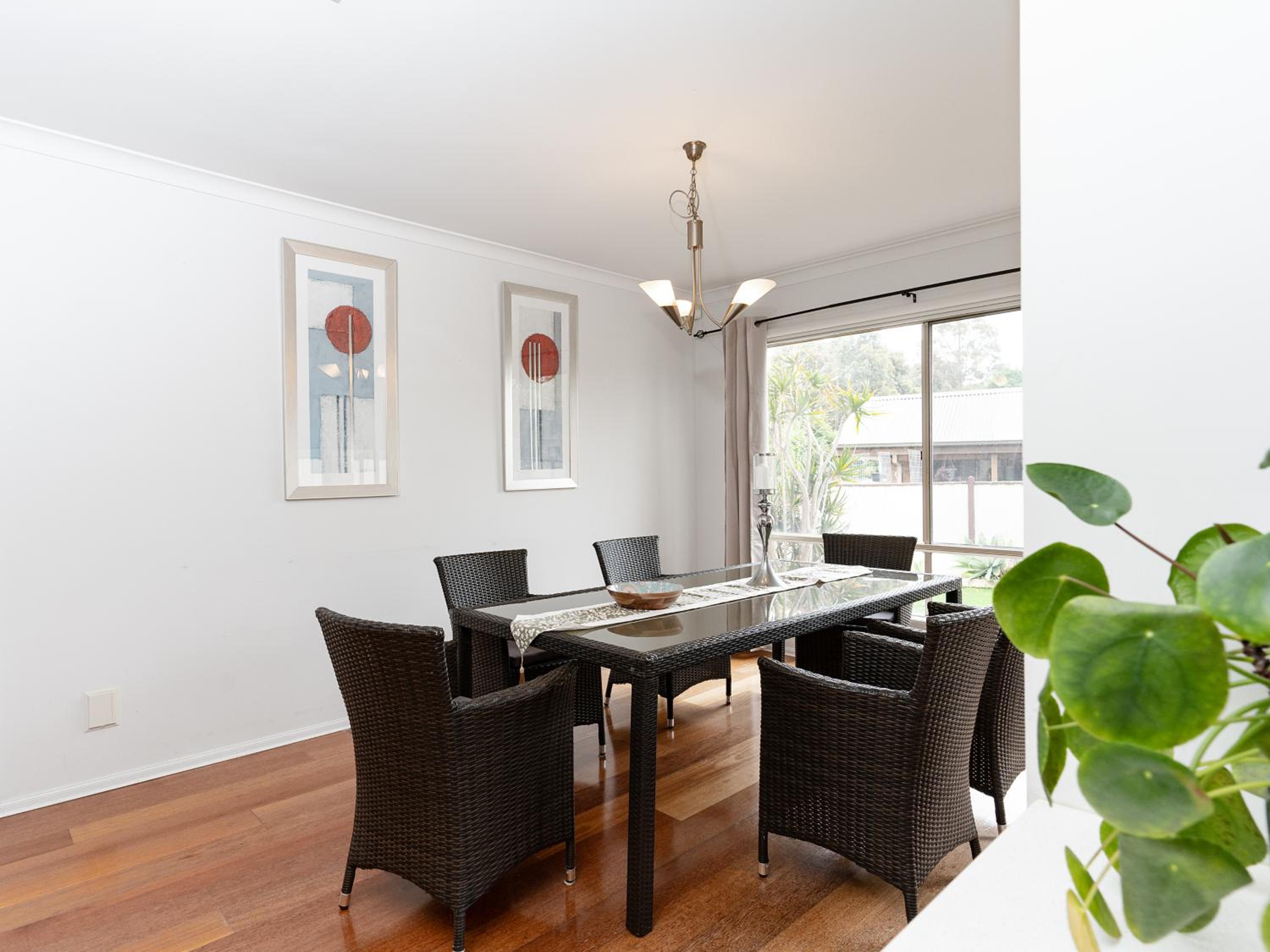 Berwick Springs Apples's Art Home