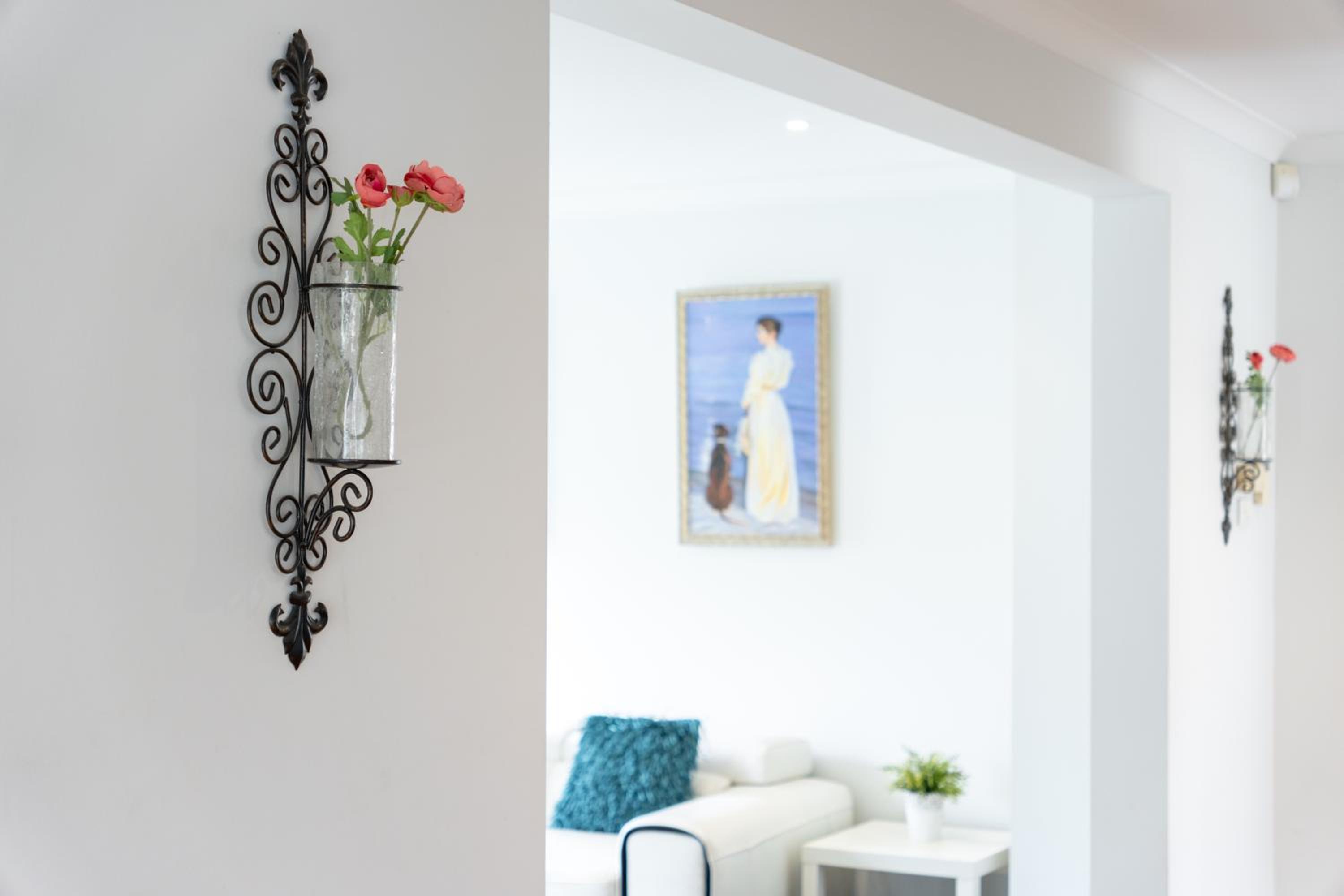 Berwick Springs Apples's Art Home