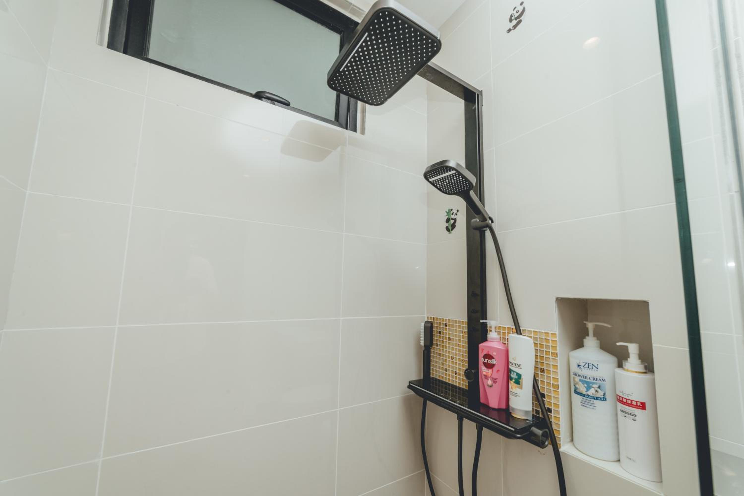 Luxurious President Family Suite 3BR8pax Mosaic Midvalley by Our Stay