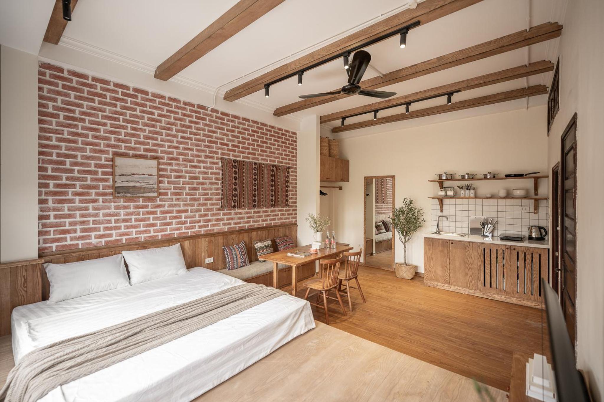 Wooden Decor House-Jacuzzi-Rooftop-Center