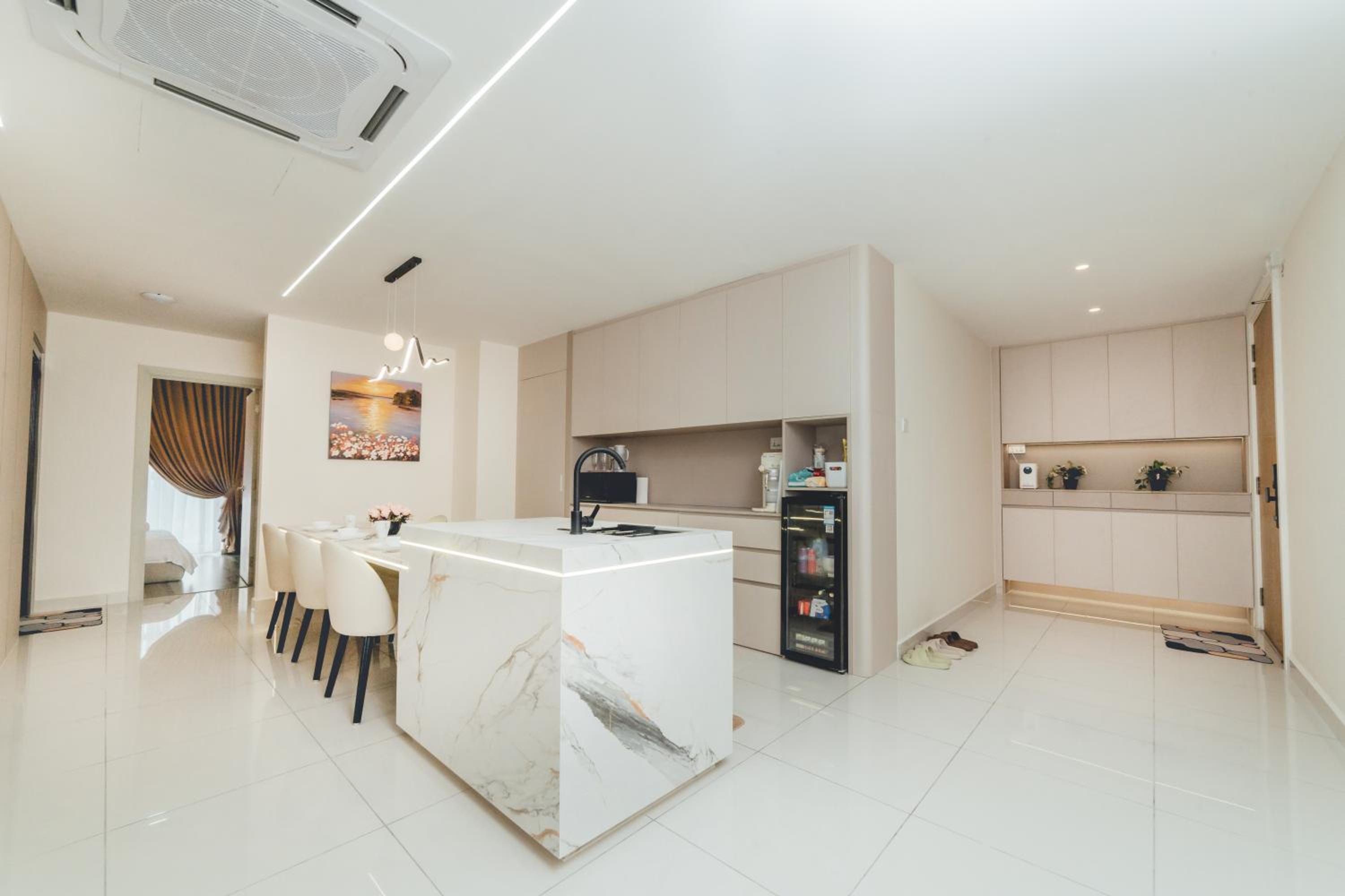 Luxurious President Family Suite 3BR8pax Mosaic Midvalley by Our Stay