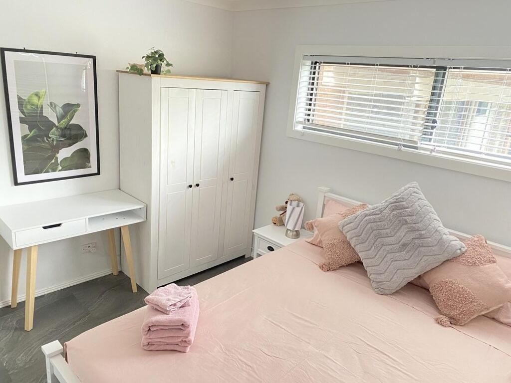 Lake Front Two Bedroom Unit Recent Reno