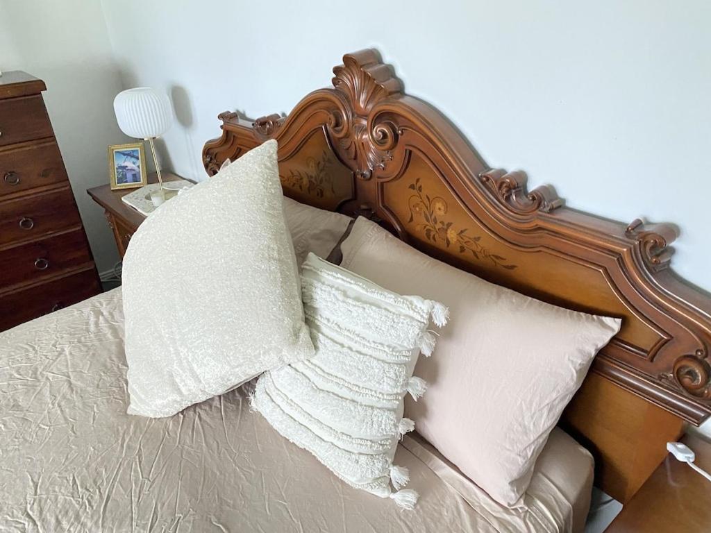 Lake Front Two Bedroom Unit Recent Reno