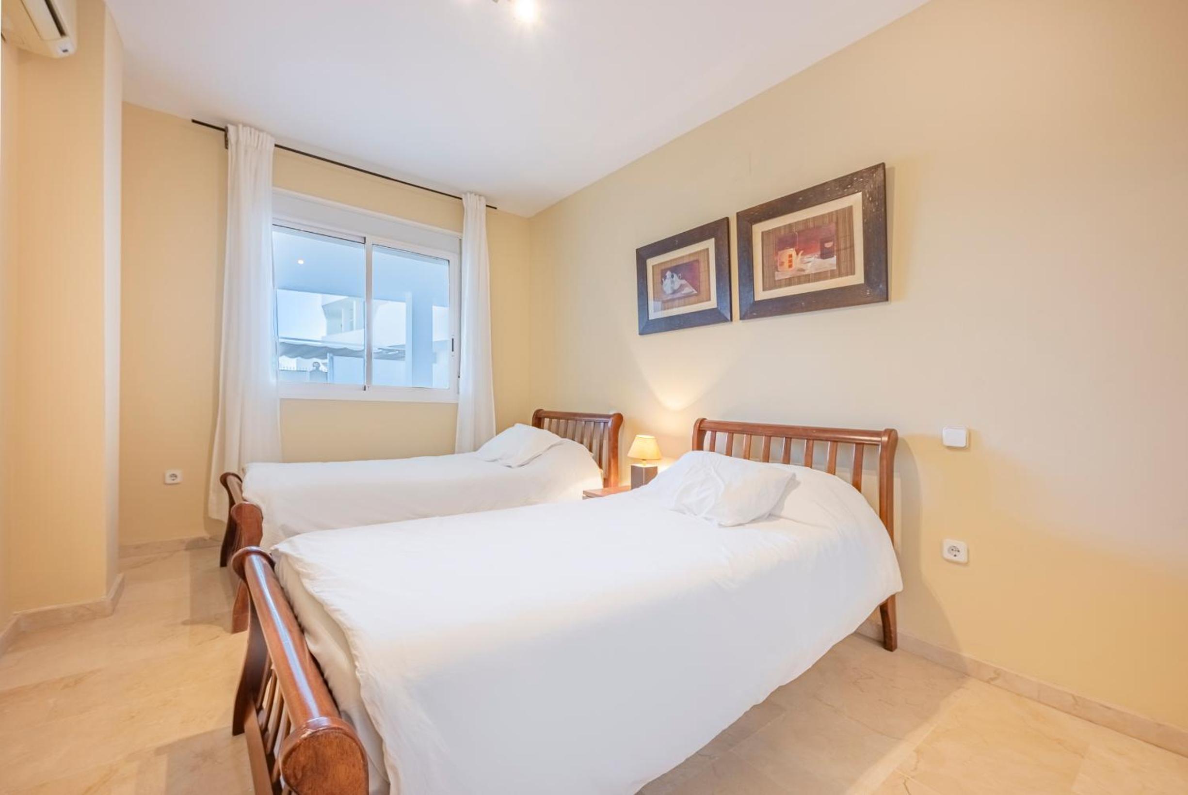 RENT PRESTIGE- Apartment Jardines Andalucia Banus
