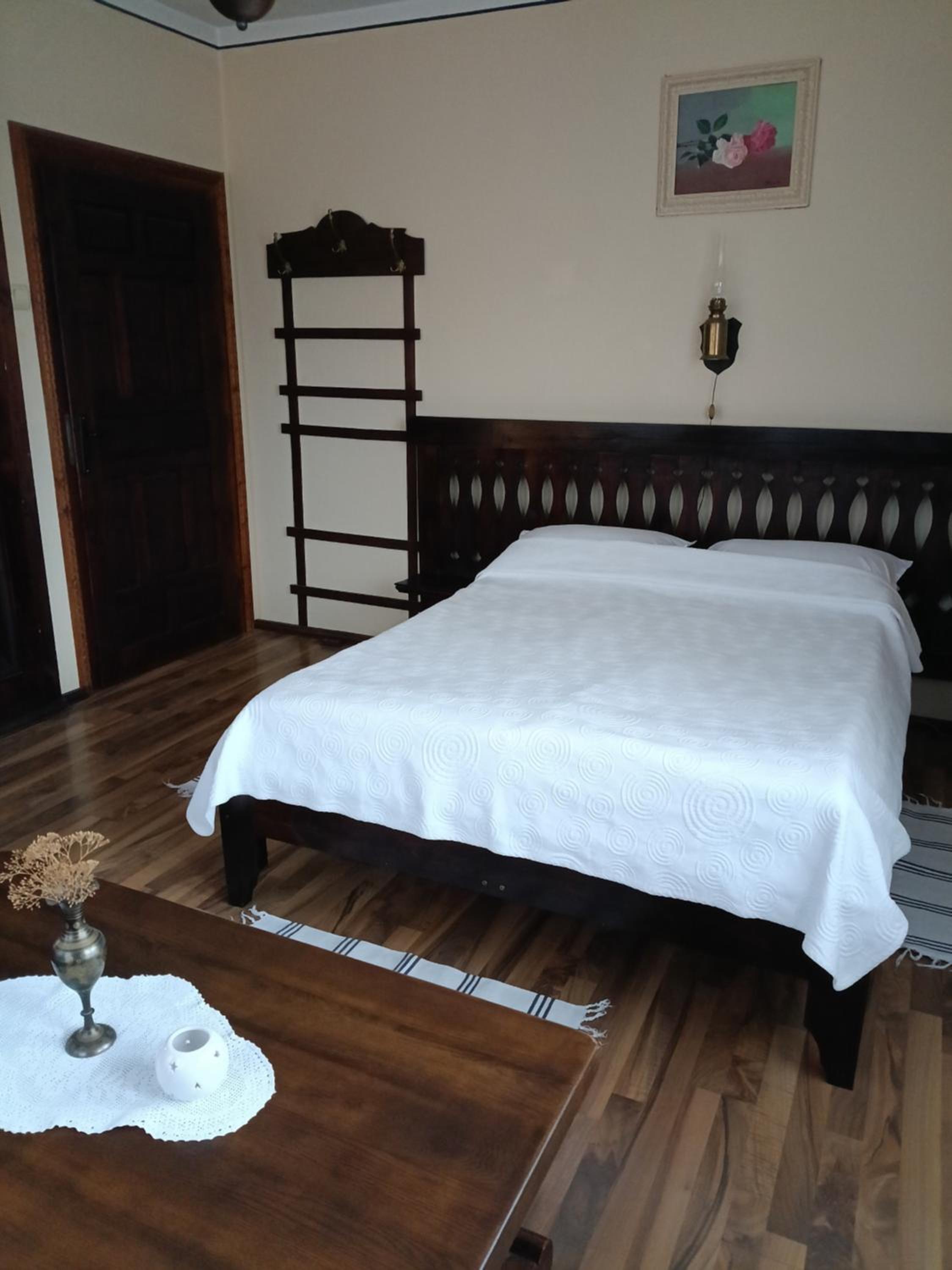 Dona Guest House - Horse Riding