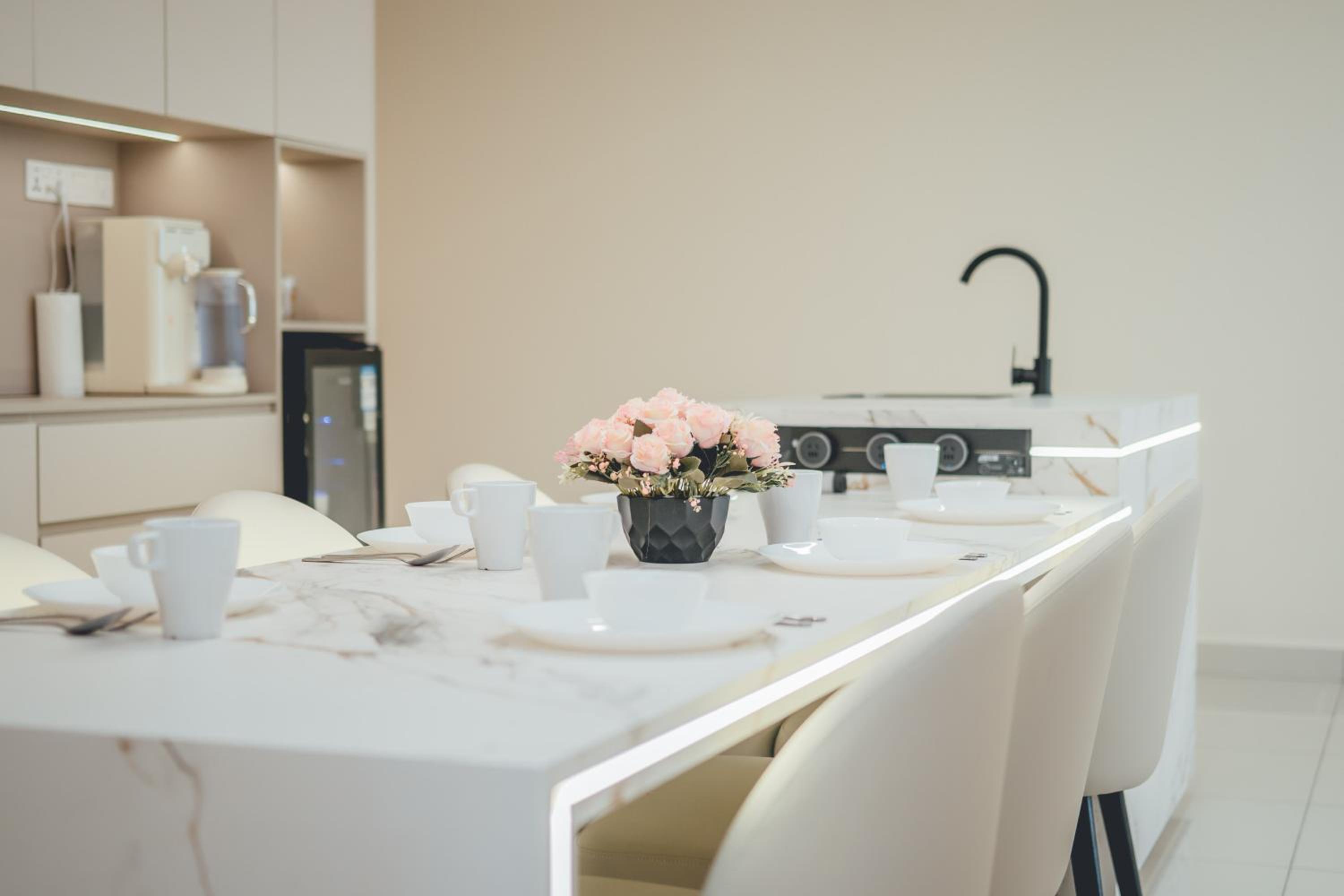 Luxurious President Family Suite 3BR8pax Mosaic Midvalley by Our Stay