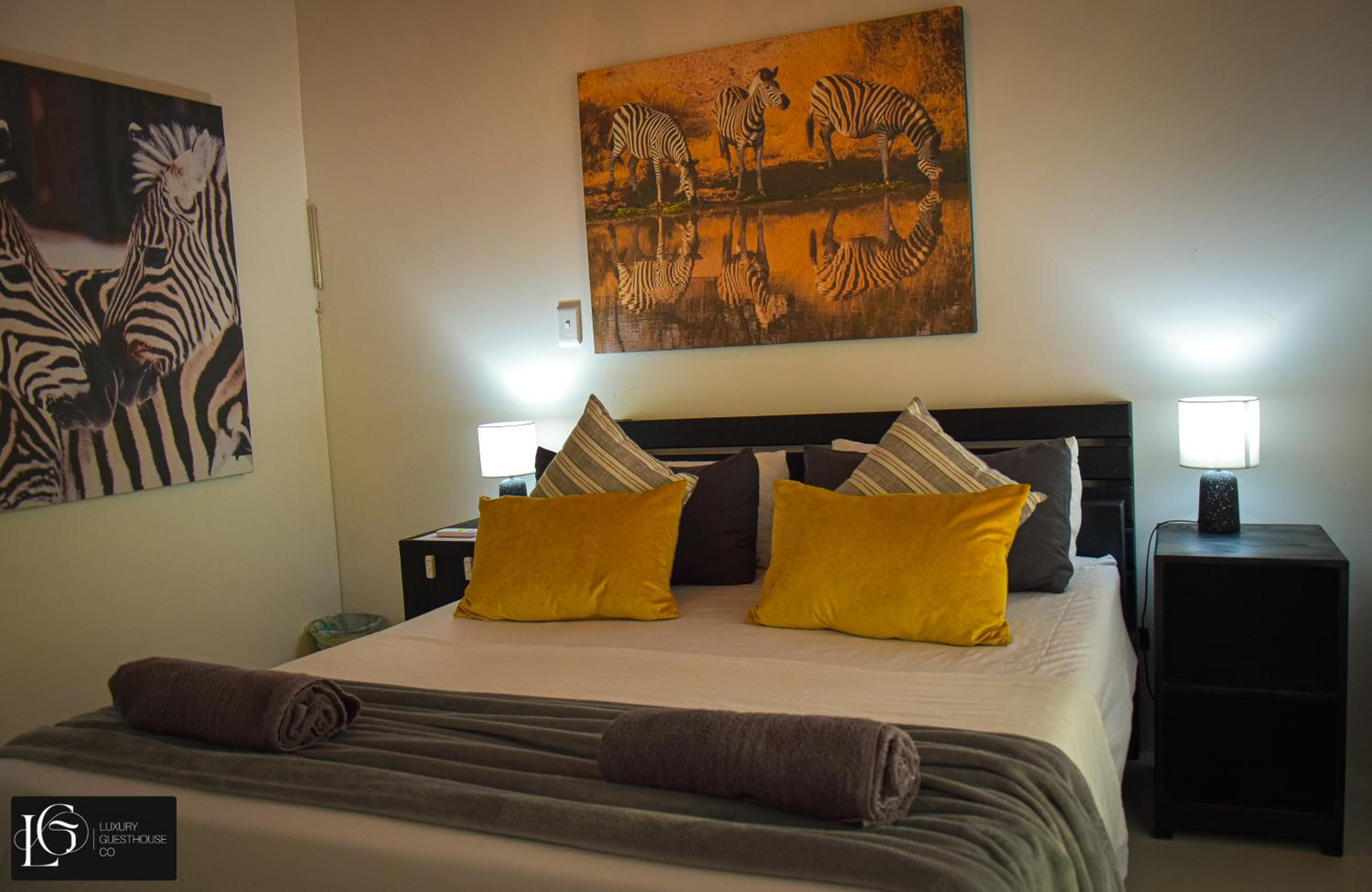 Luxury GuesthouseCo FarmHouse