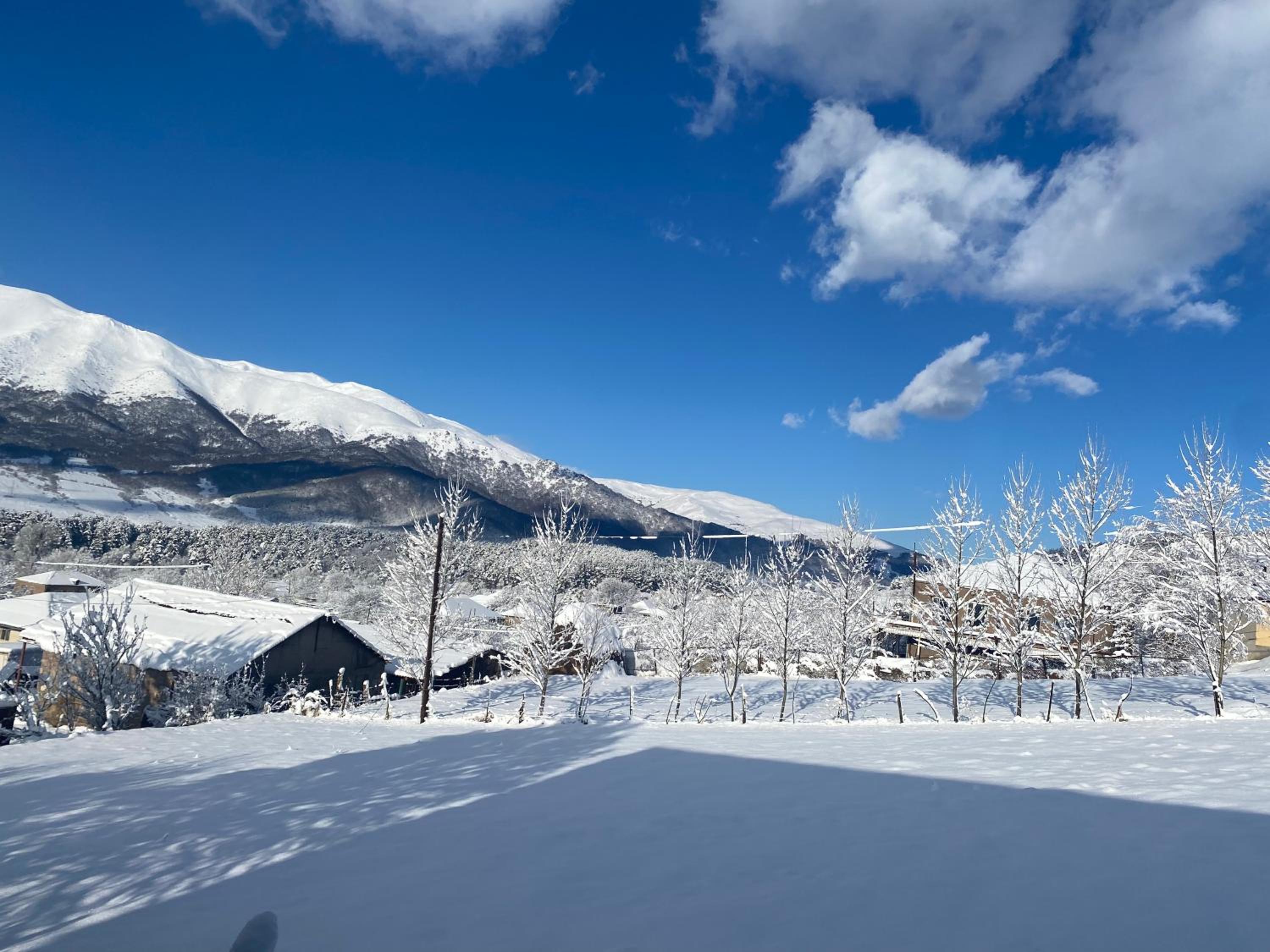 Dez Guest House with Mountain View