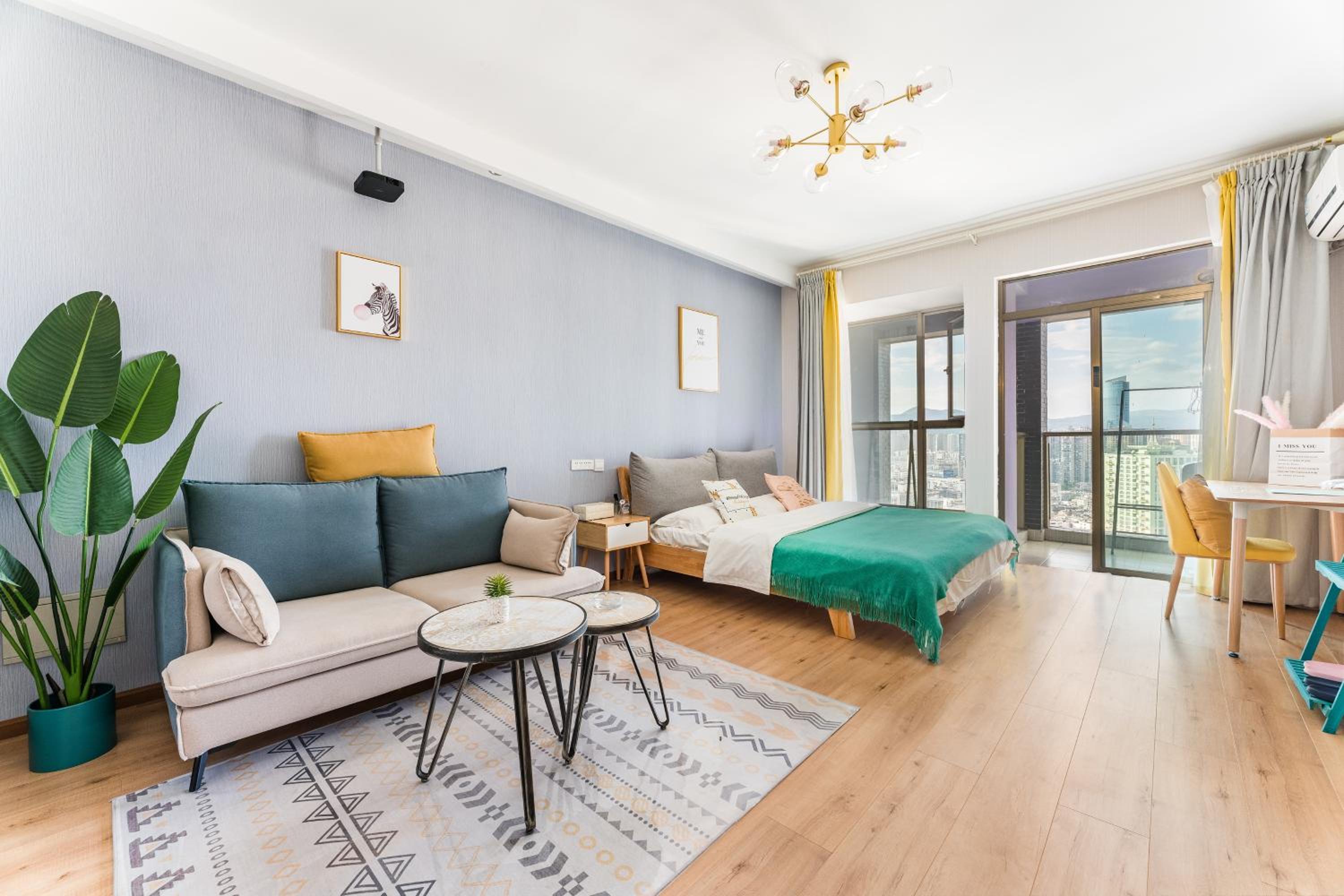 Kunming Qicaimen Shangpin Apartment