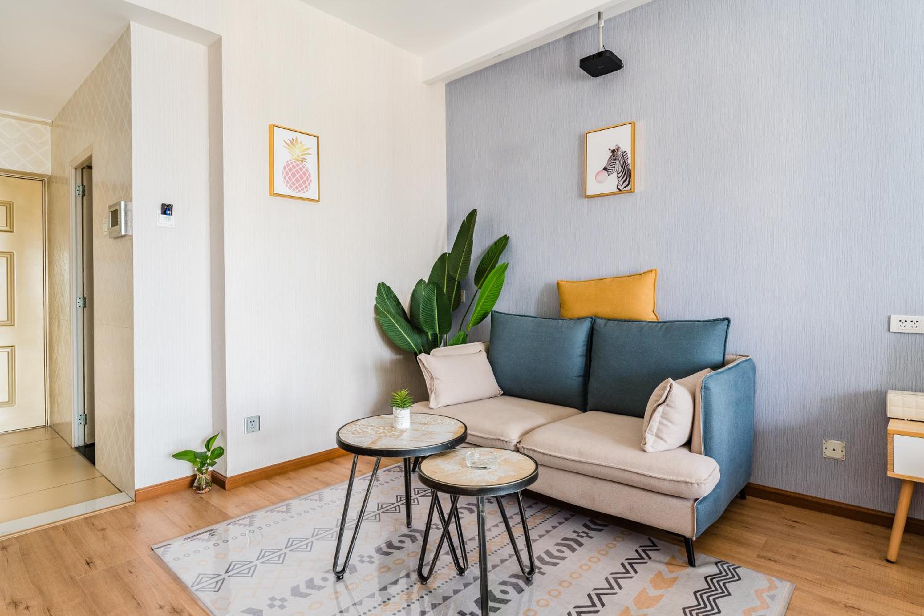 Kunming Qicaimen Shangpin Apartment