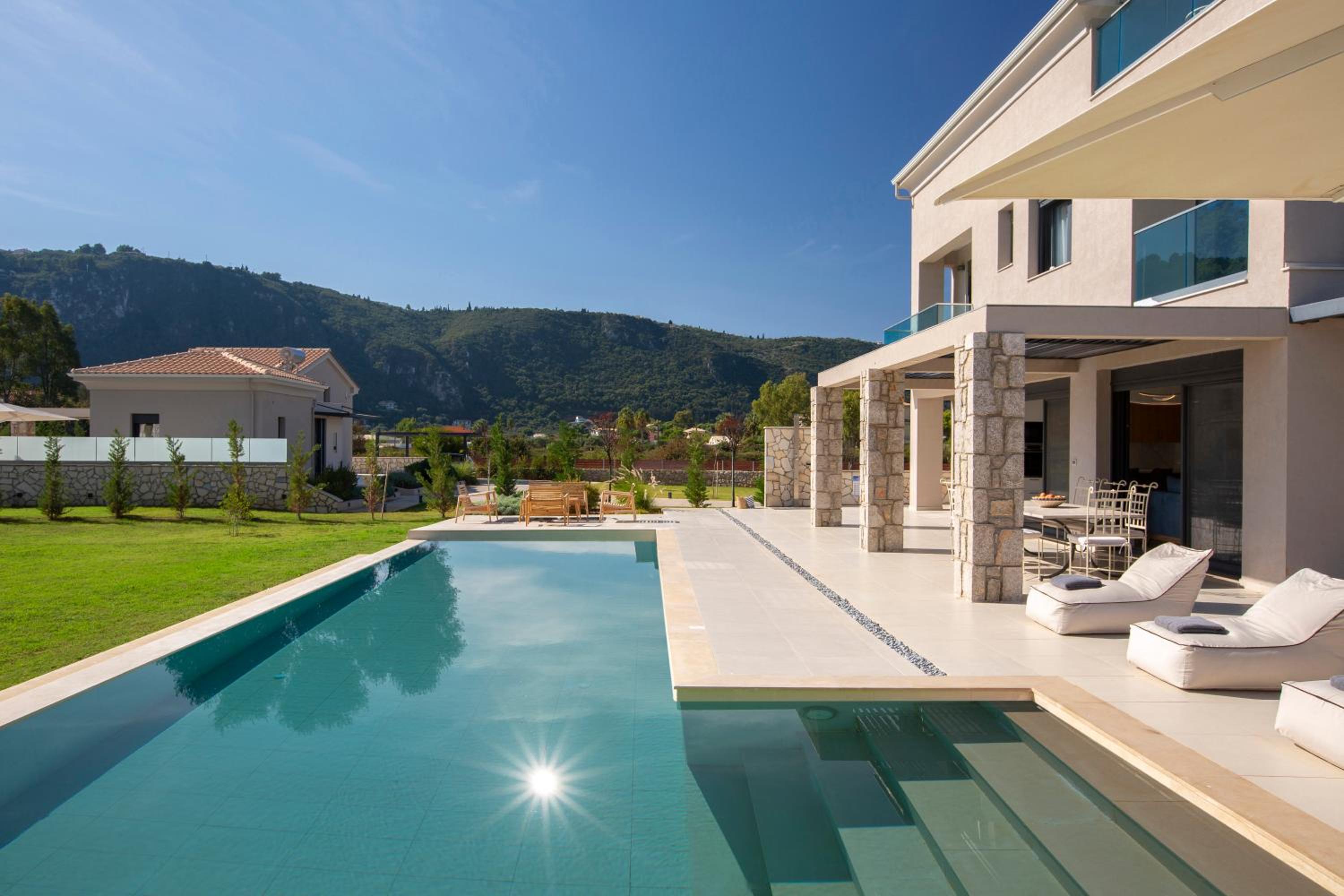 Aquamarina Villas