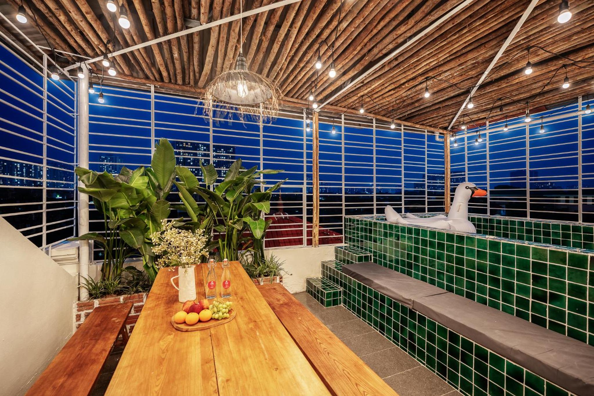 Wooden Decor House-Jacuzzi-Rooftop-Center